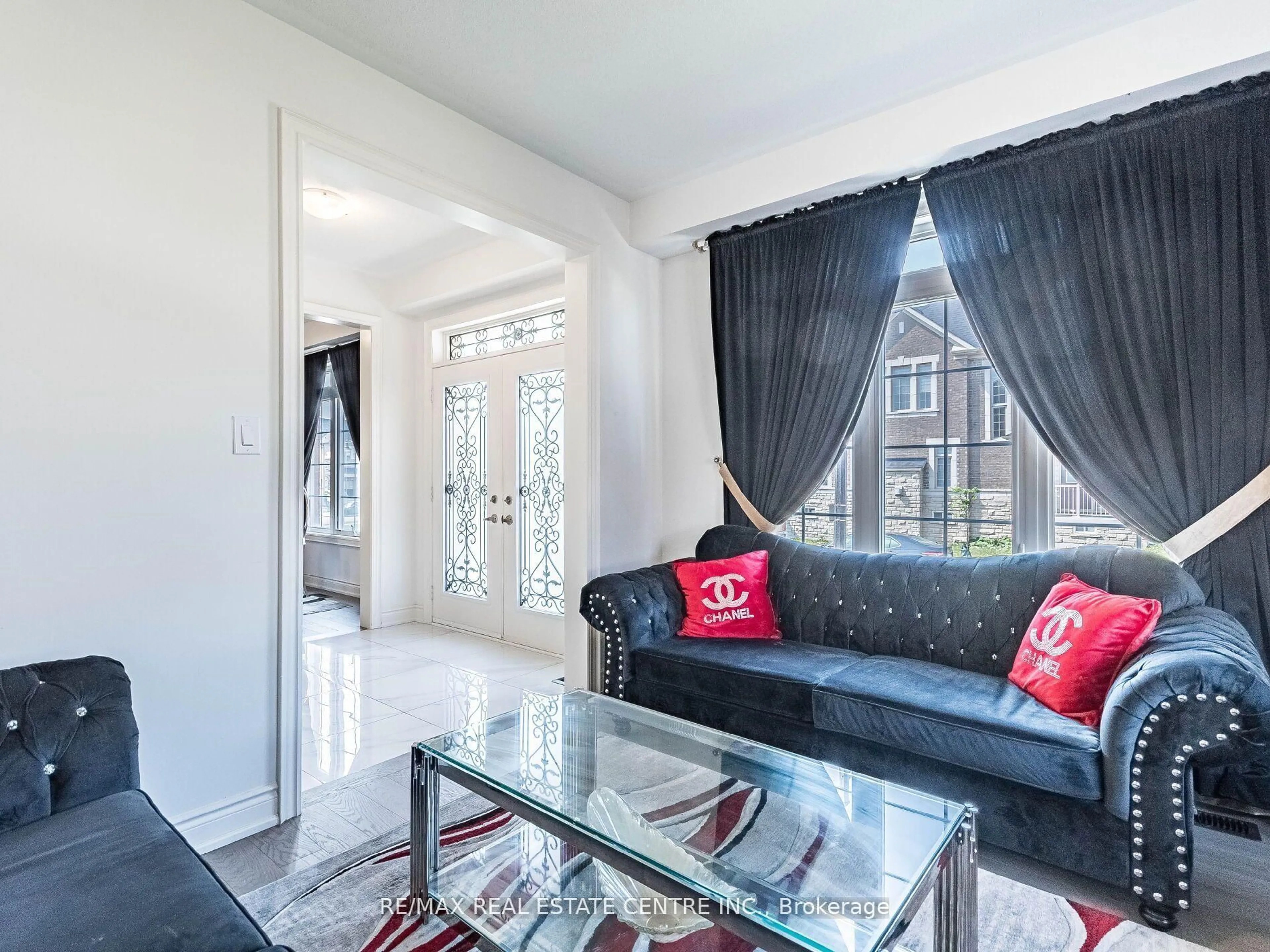 Living room with furniture, unknown for 62 Granite Ridge Tr, Hamilton Ontario L8B 1Y6