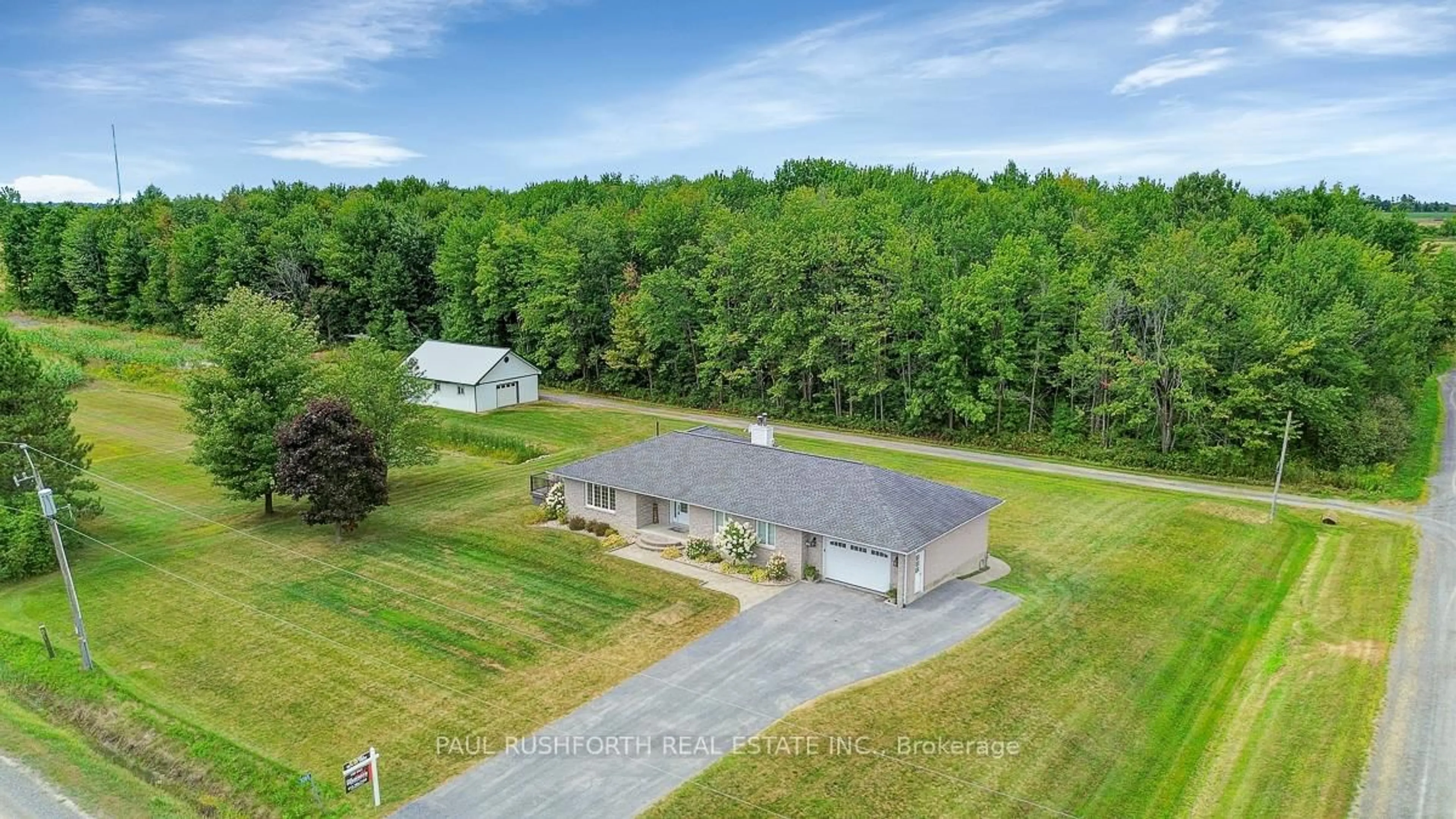 A pic from outside/outdoor area/front of a property/back of a property/a pic from drone, unknown for 3285 Magladry Rd, Navan Ontario K4B 1J1