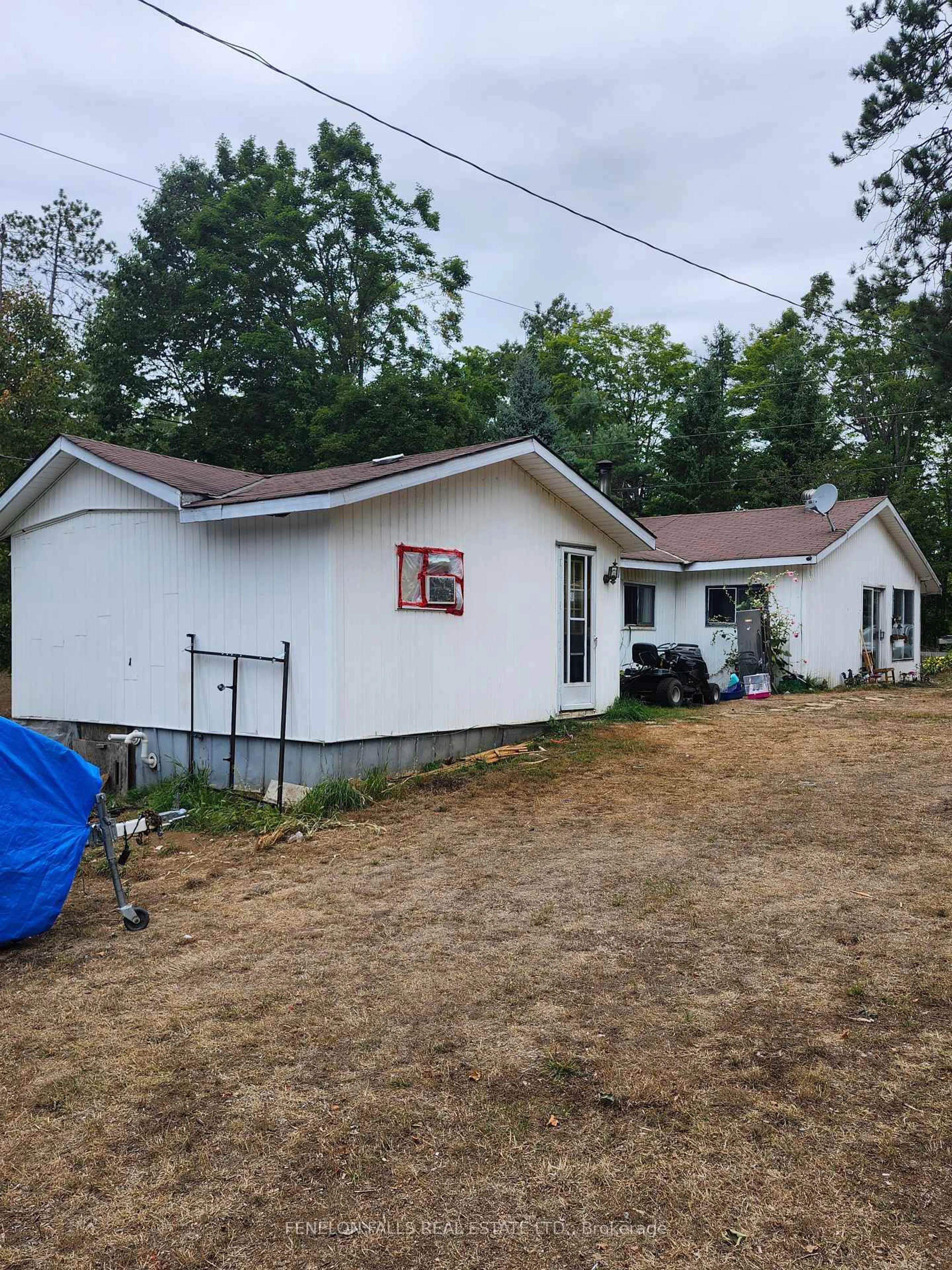 Home with vinyl exterior material, unknown for 1172 Crystal Lake Rd, Trent Lakes Ontario K0M 2A0