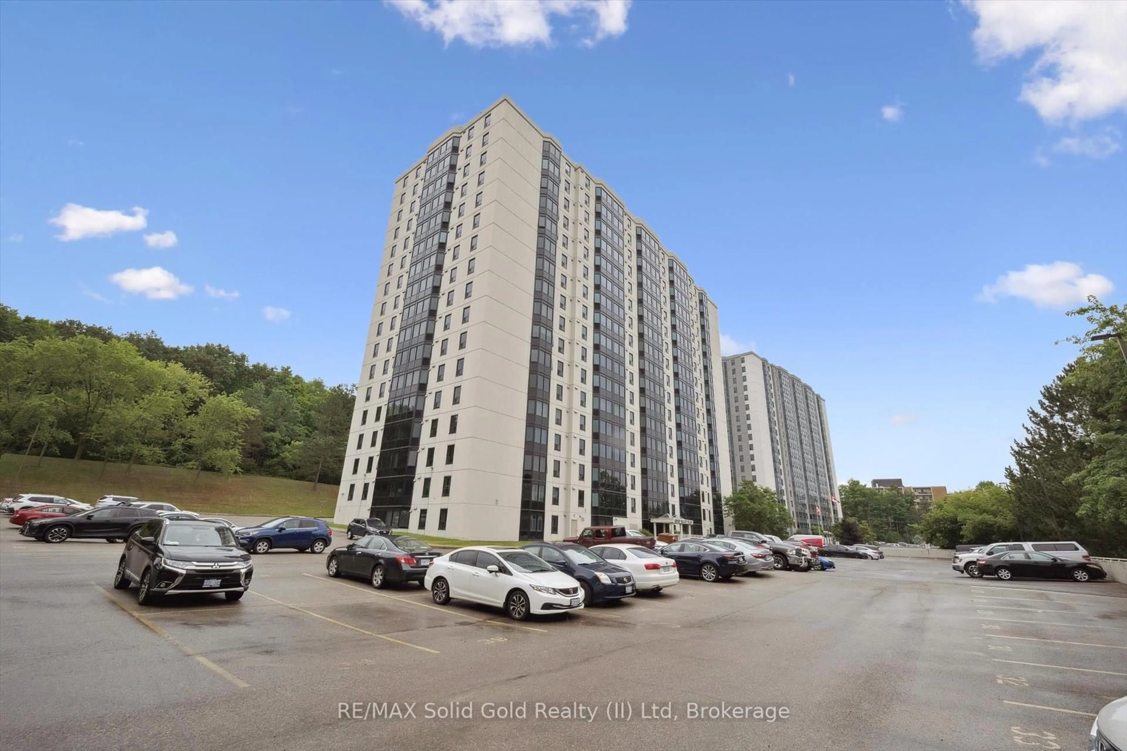 A pic from outside/outdoor area/front of a property/back of a property/a pic from drone, unknown for 35 Green Valley Dr #304, Kitchener Ontario N2P 2A5