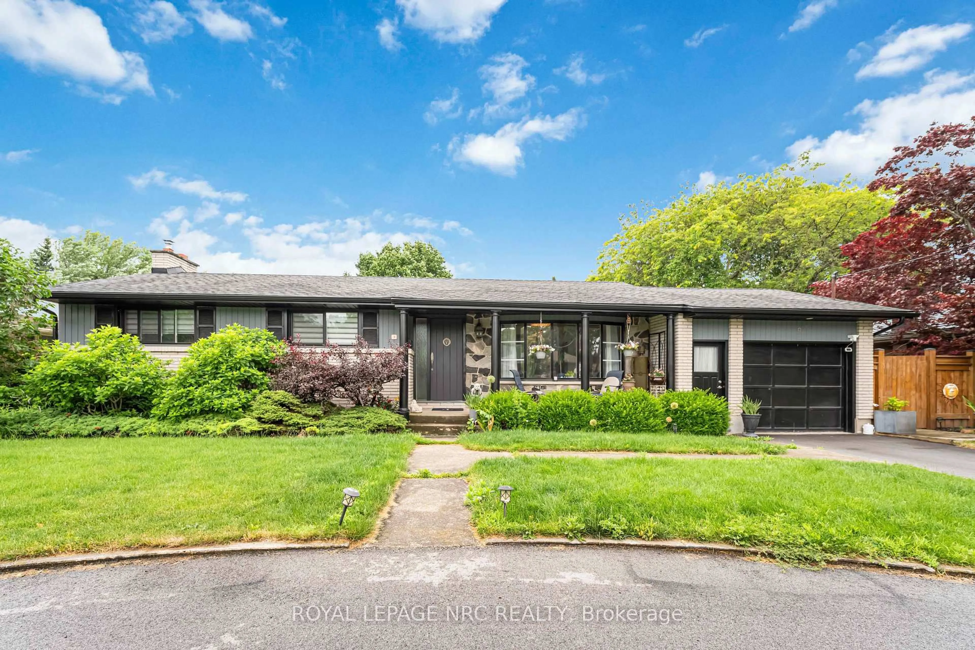 Unknown for 9 Cartier Dr, St. Catharines Ontario L2M 2E5