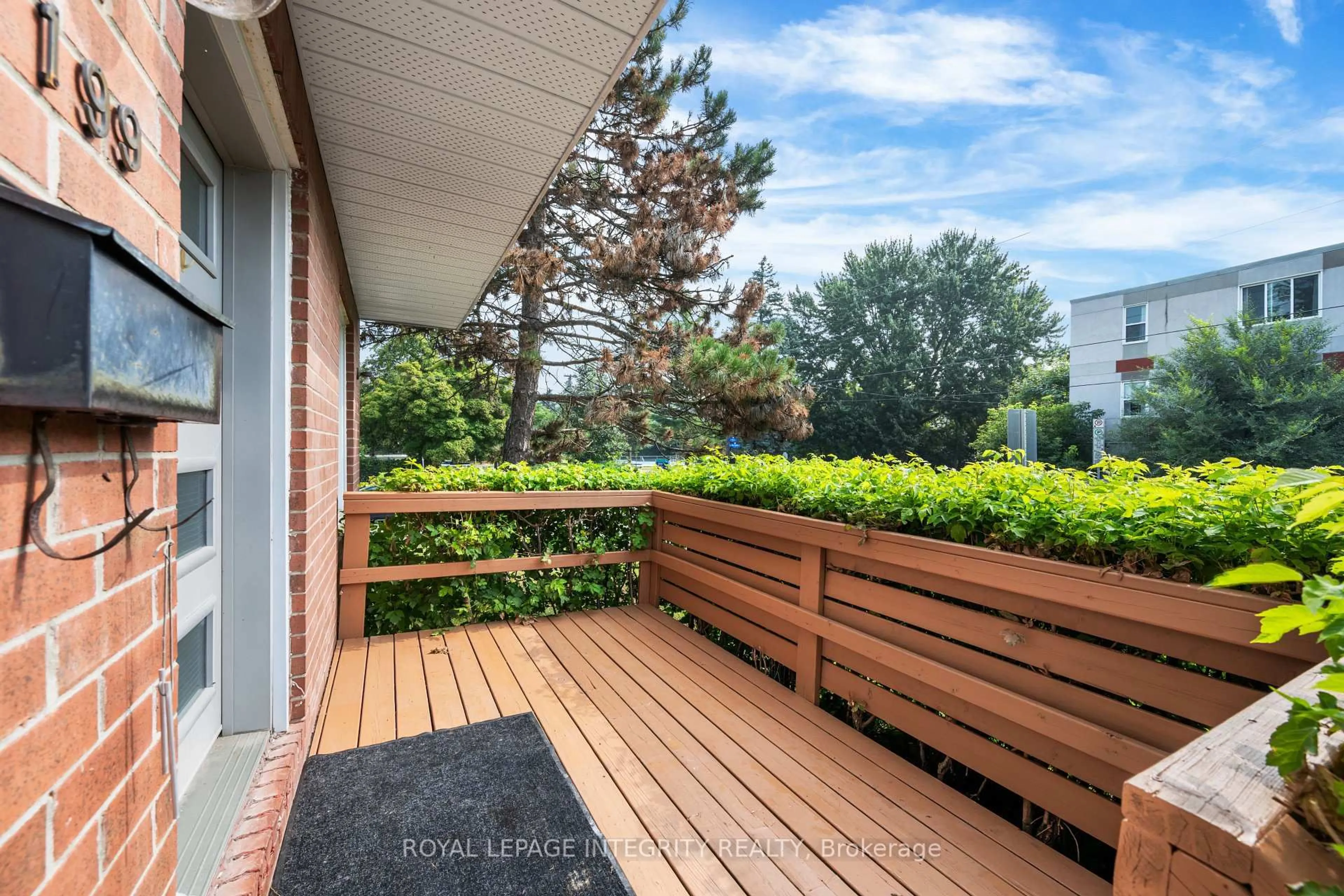 Patio, unknown for 199 Genest St, Ottawa Ontario K1L 7Y7