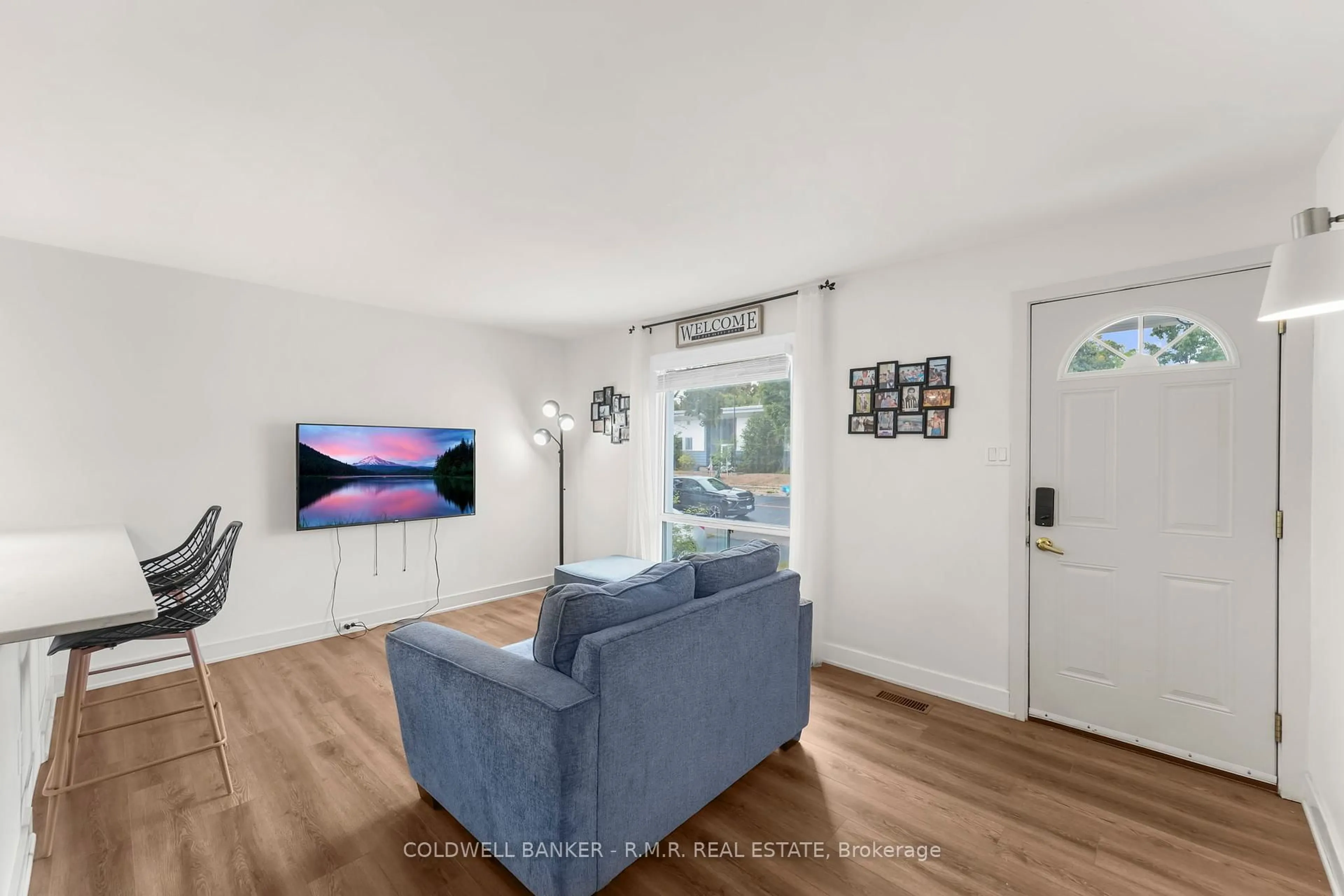 Living room with furniture, unknown for 485 Wolsely St, Peterborough Ontario K9H 5A7