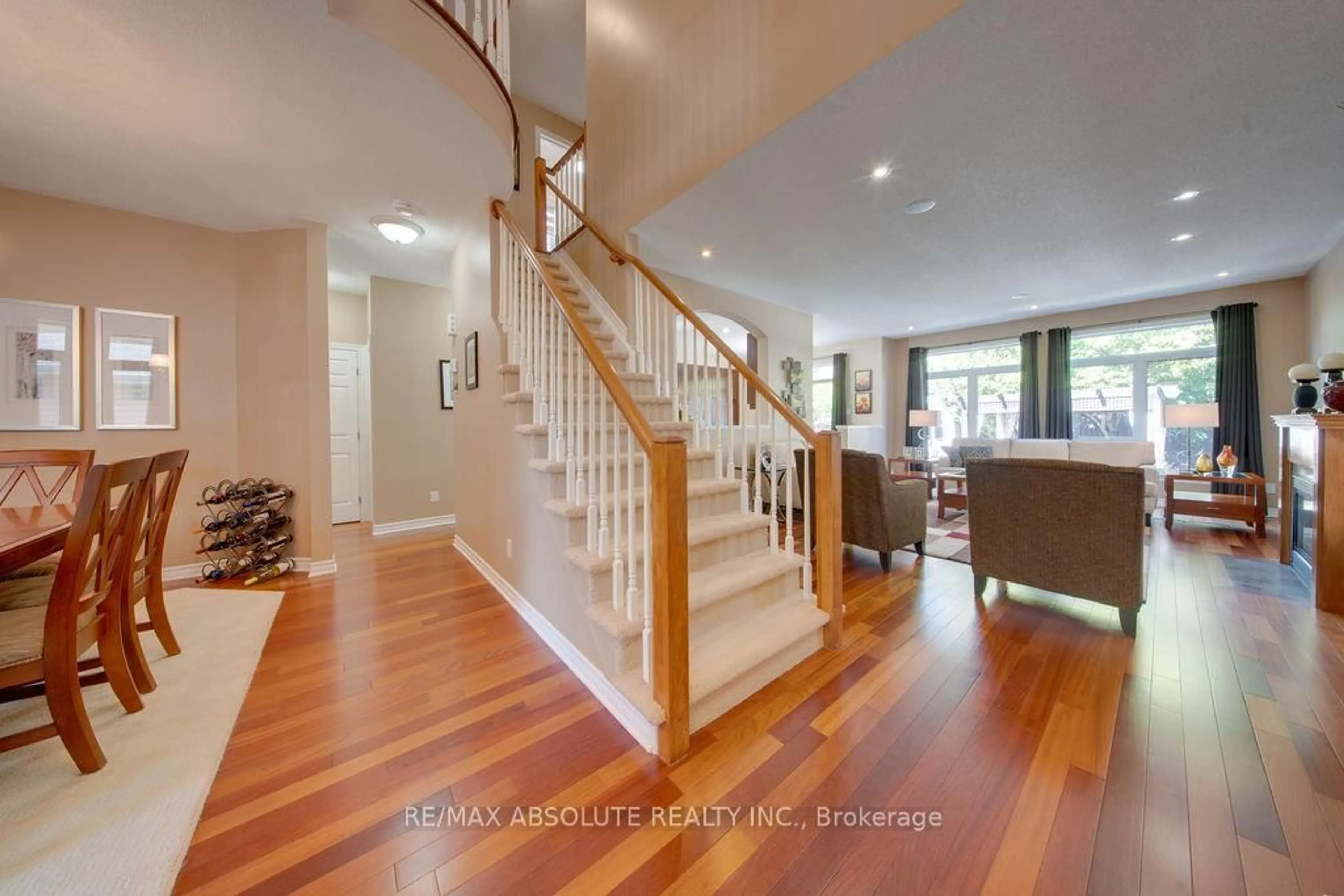 Unknown for 118 Spiritwood Dr, Ottawa Ontario K2M 3A2