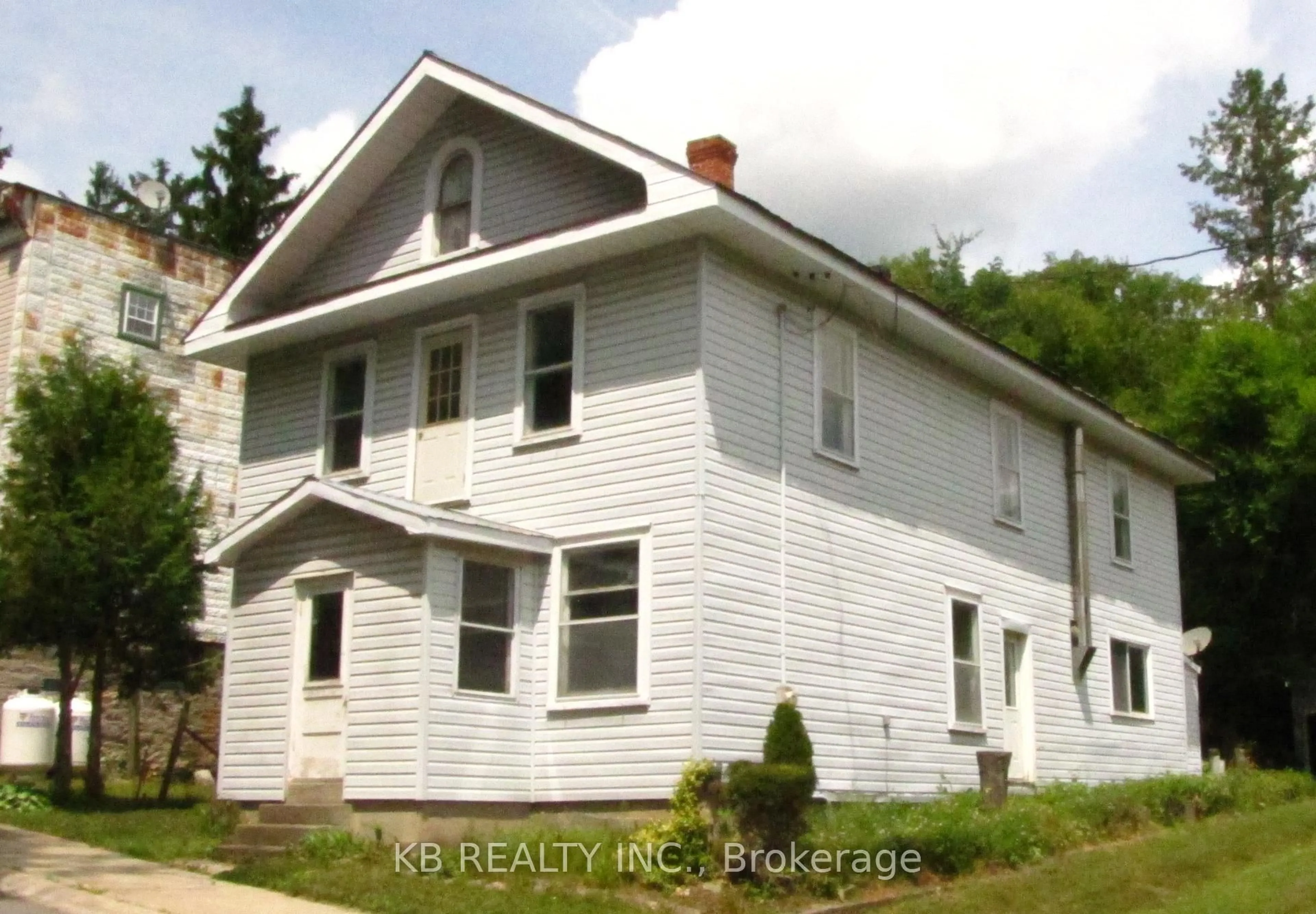 Unknown for 1033 Bridge St, Barry's Bay Ontario K0K 1B0