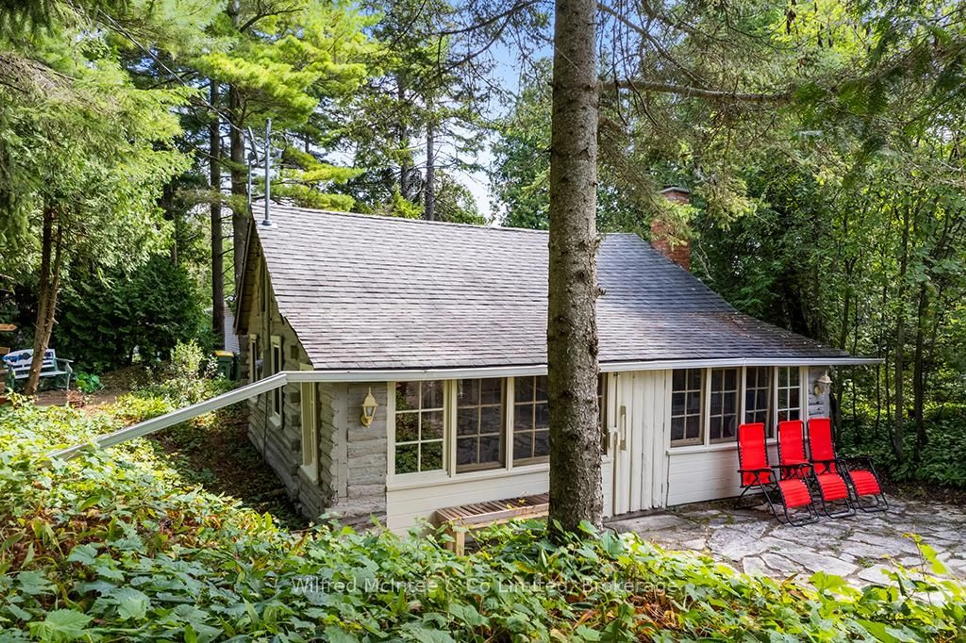 Shed for 7 6TH Ave, Native Leased Lands Ontario N0H 2G0