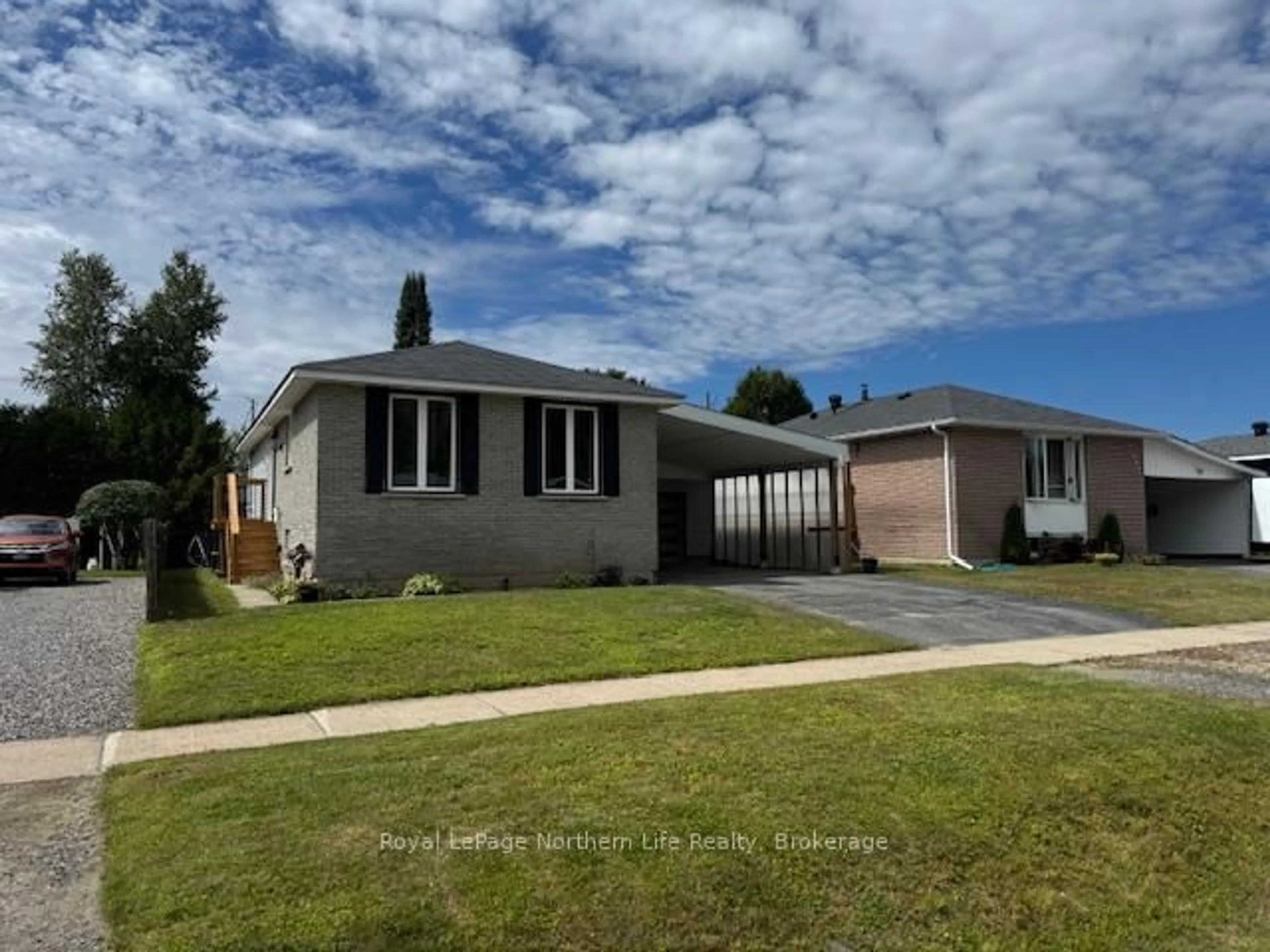 A pic from outside/outdoor area/front of a property/back of a property/a pic from drone, street for 423 Roy St, West Nipissing Ontario P2B 3E7
