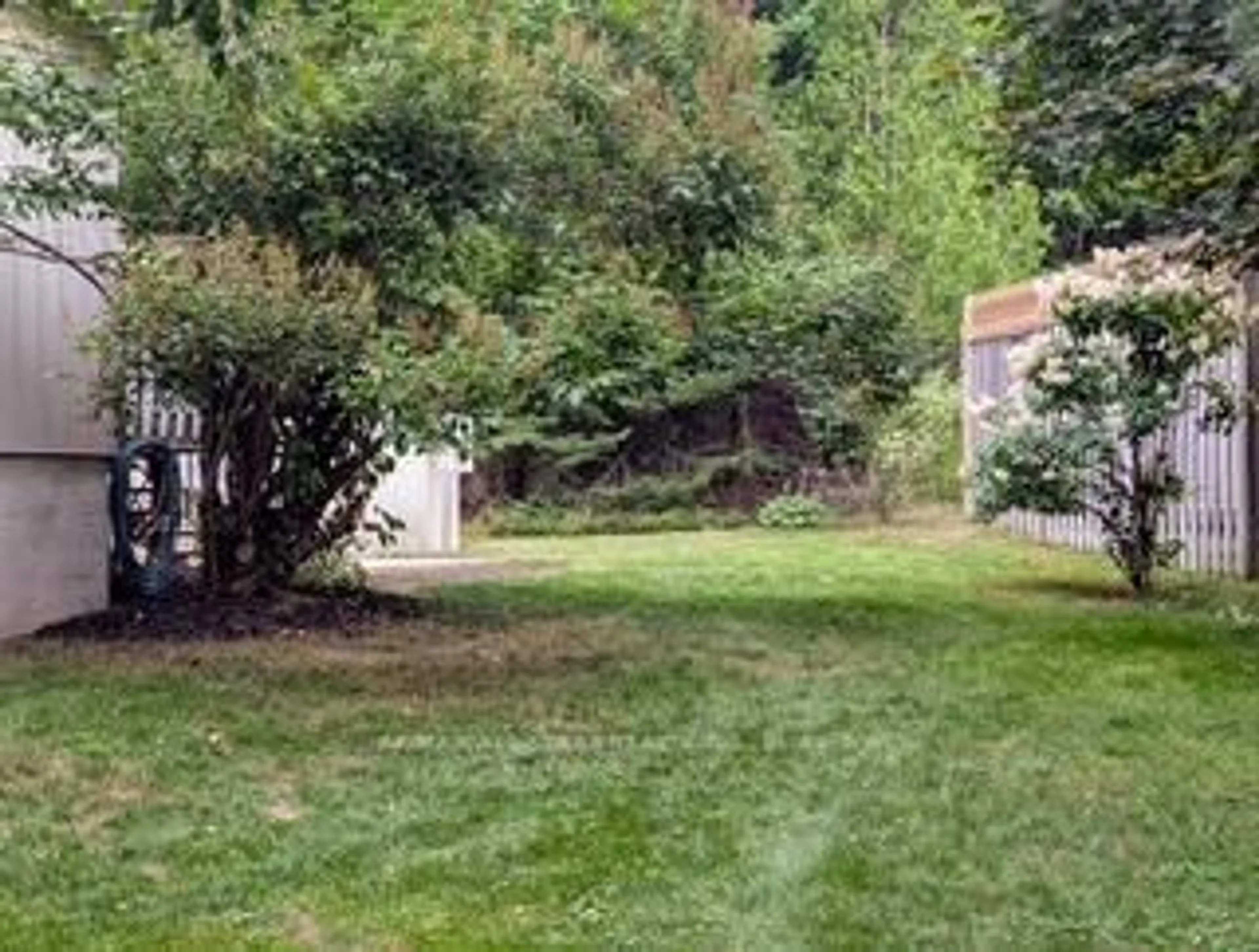 A pic from outside/outdoor area/front of a property/back of a property/a pic from drone, forest/trees view for 78 Meadow Heights Dr, Bracebridge Ontario P1L 1A3