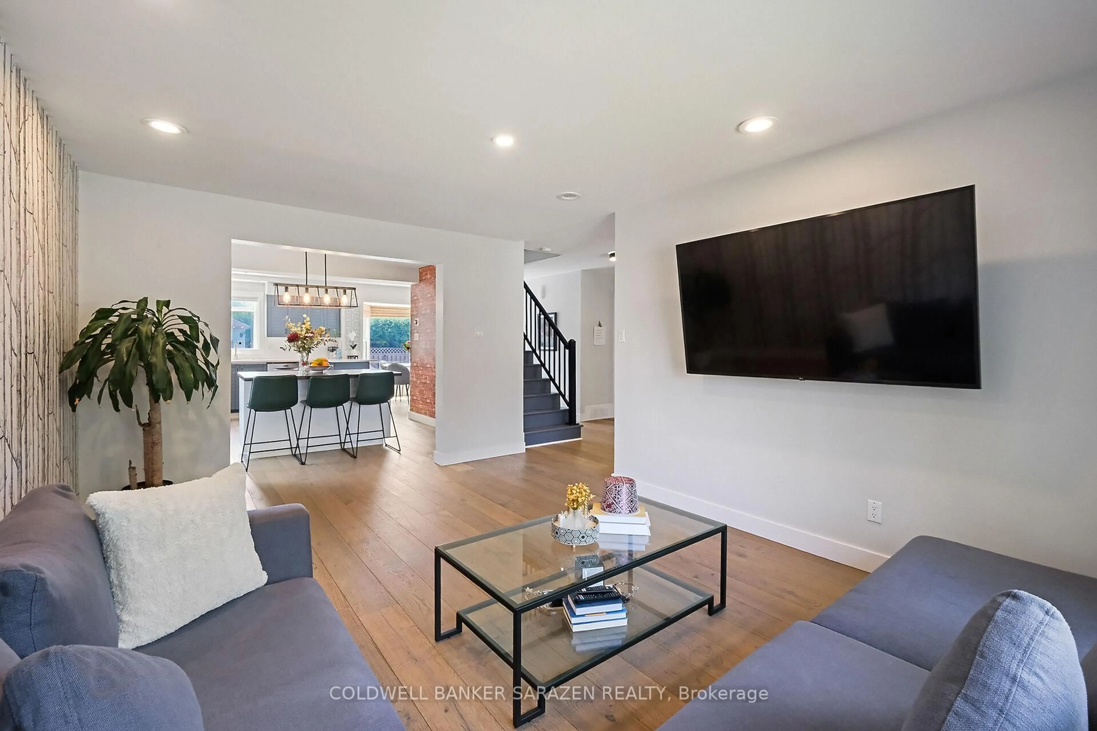 Living room with furniture, unknown for 1709 Caminiti Cres, Ottawa Ontario K4A 1M2