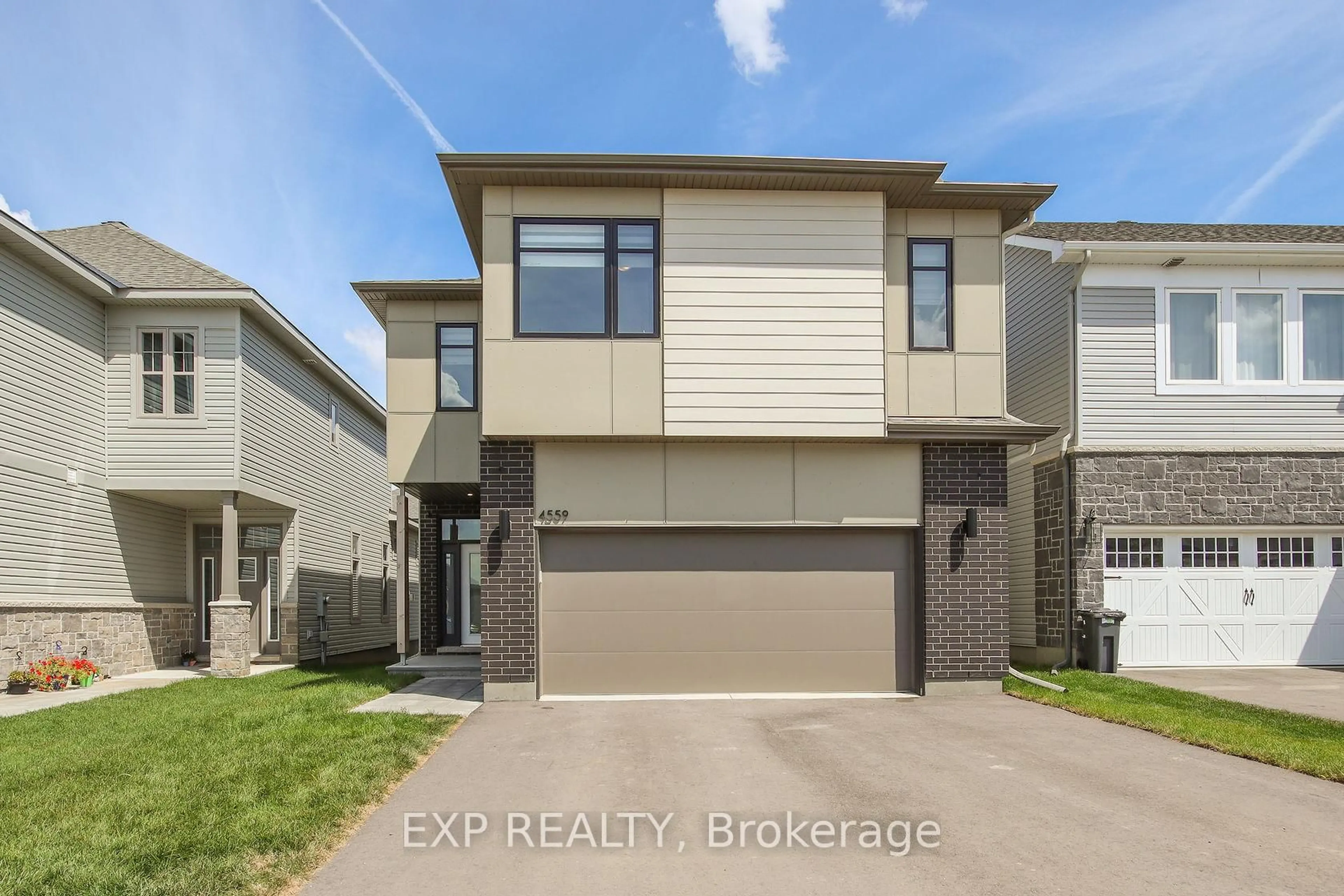 Unknown for 4559 KELLY FARM Dr, Ottawa Ontario K1X 0E7