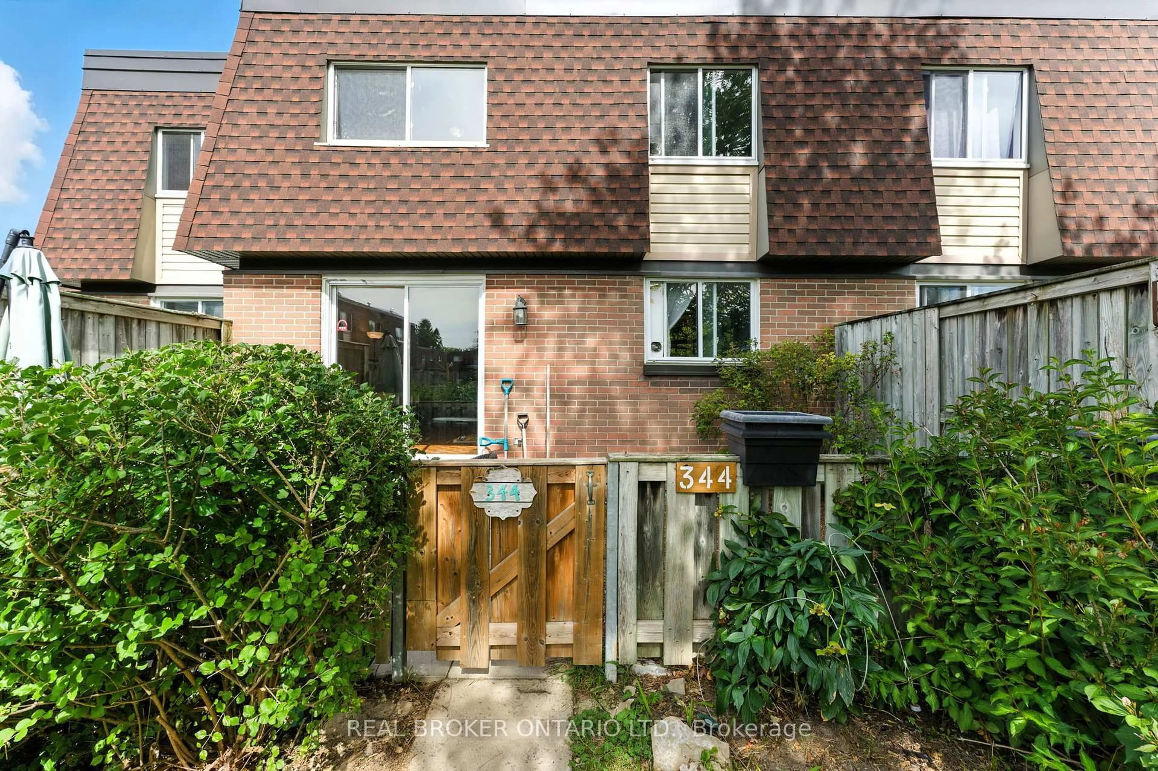 Unknown for 344 Garden Glen Private, Ottawa Ontario K2G 1E4