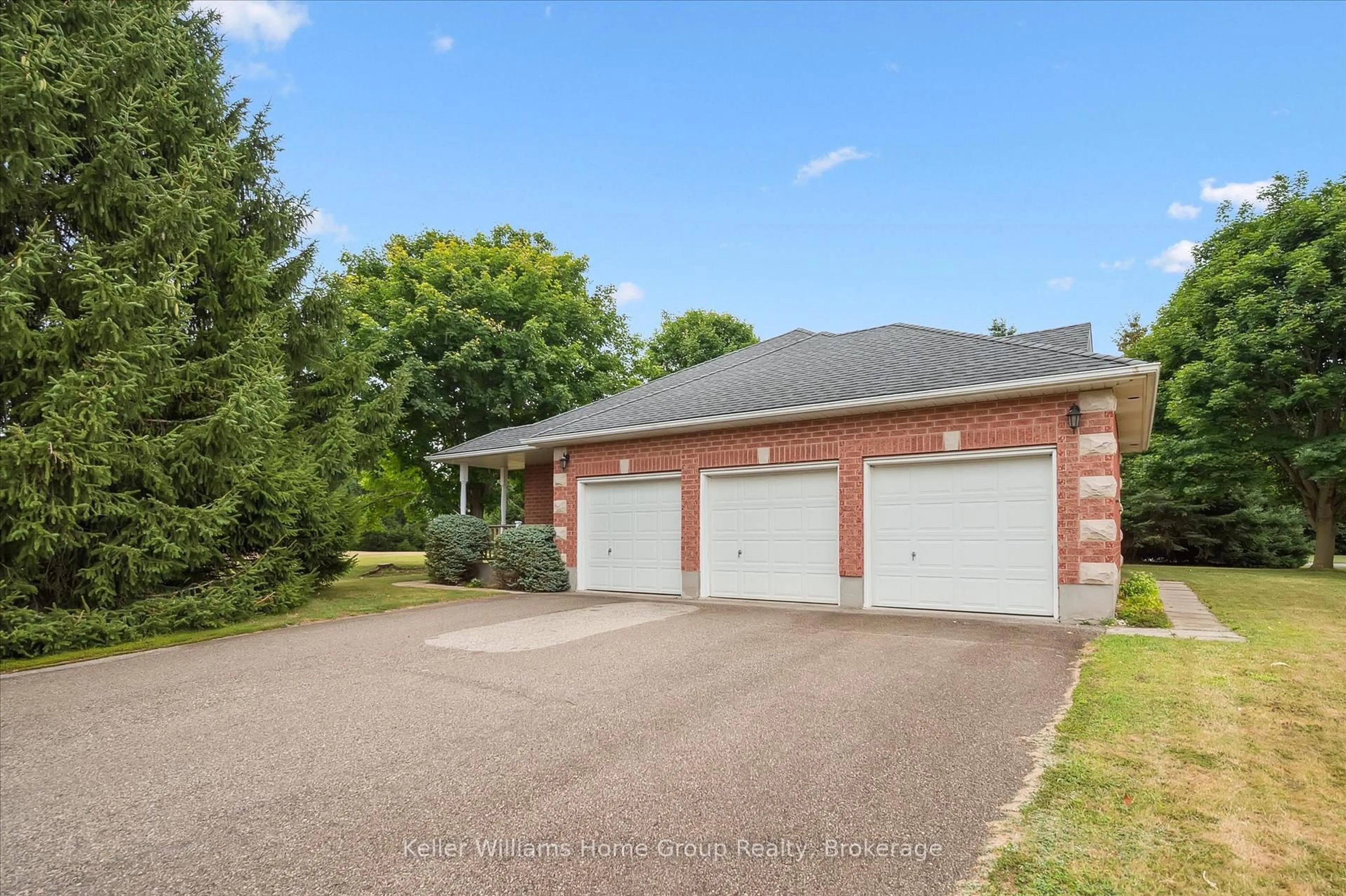 Home with brick exterior material, street for 750 Dianne Cres, Centre Wellington Ontario N1M 3N5