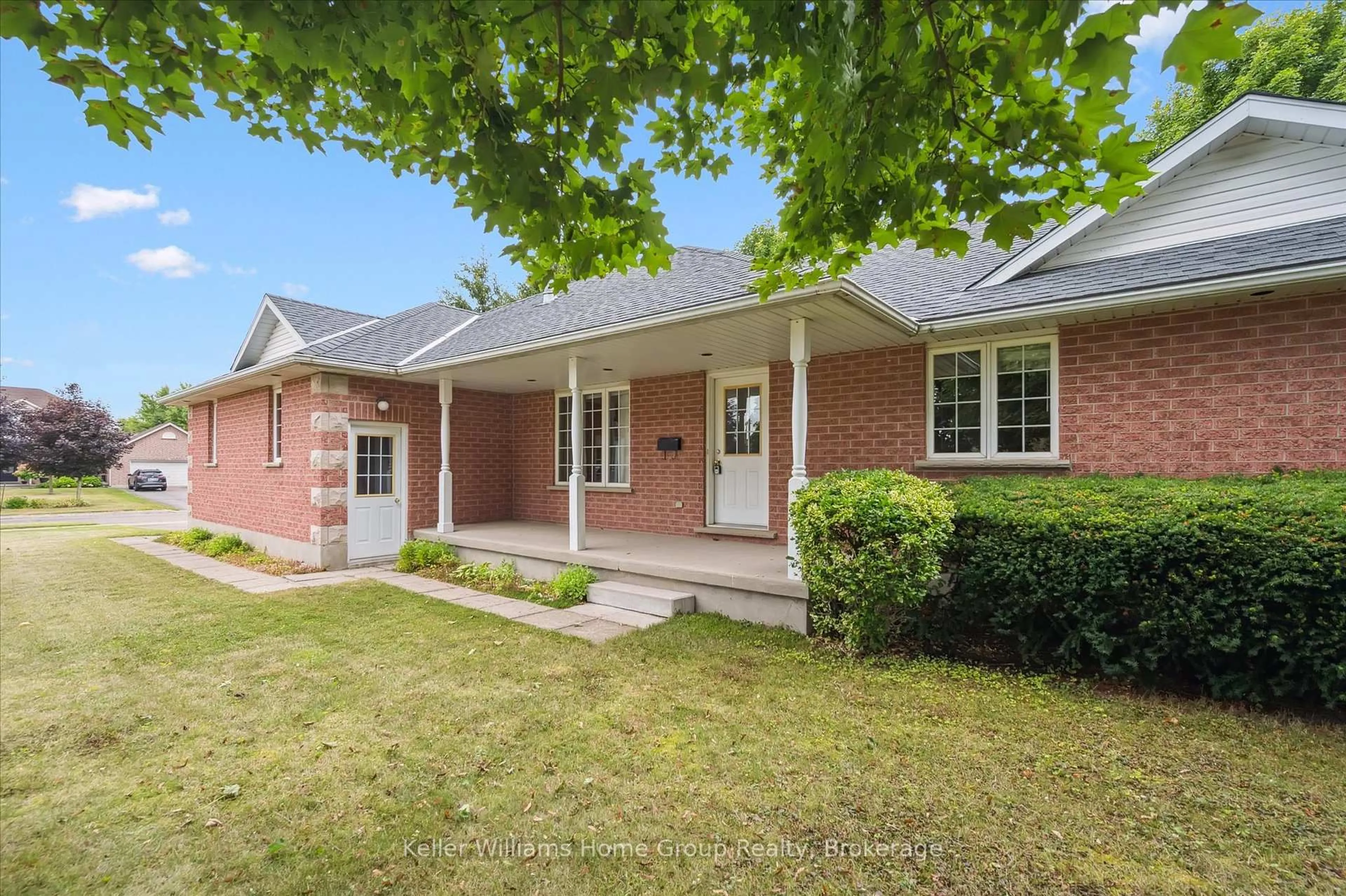 Home with brick exterior material, street for 750 Dianne Cres, Centre Wellington Ontario N1M 3N5