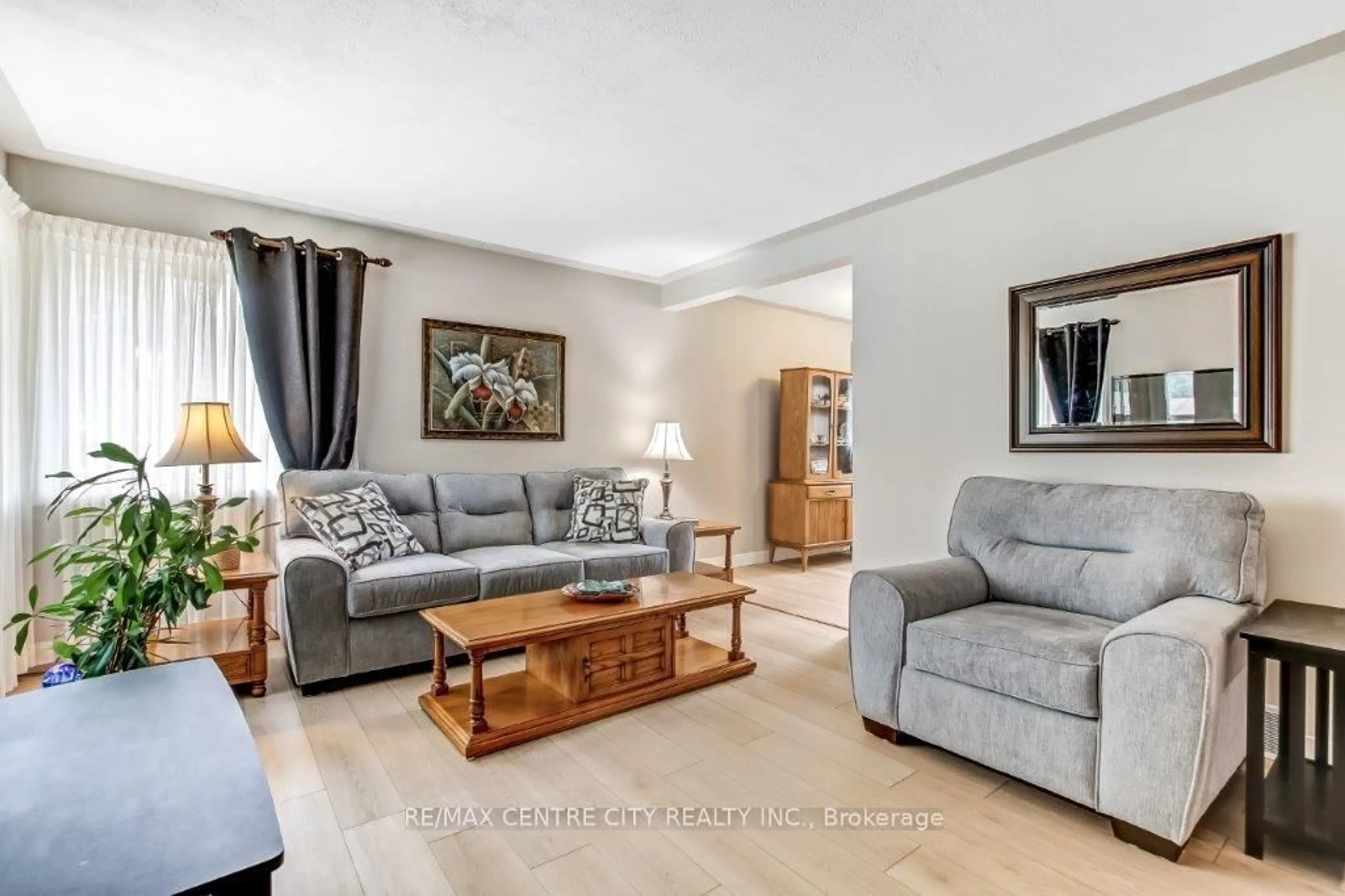 Living room with furniture, unknown for 12 Curtis Ave, London South Ontario N5Z 4G1