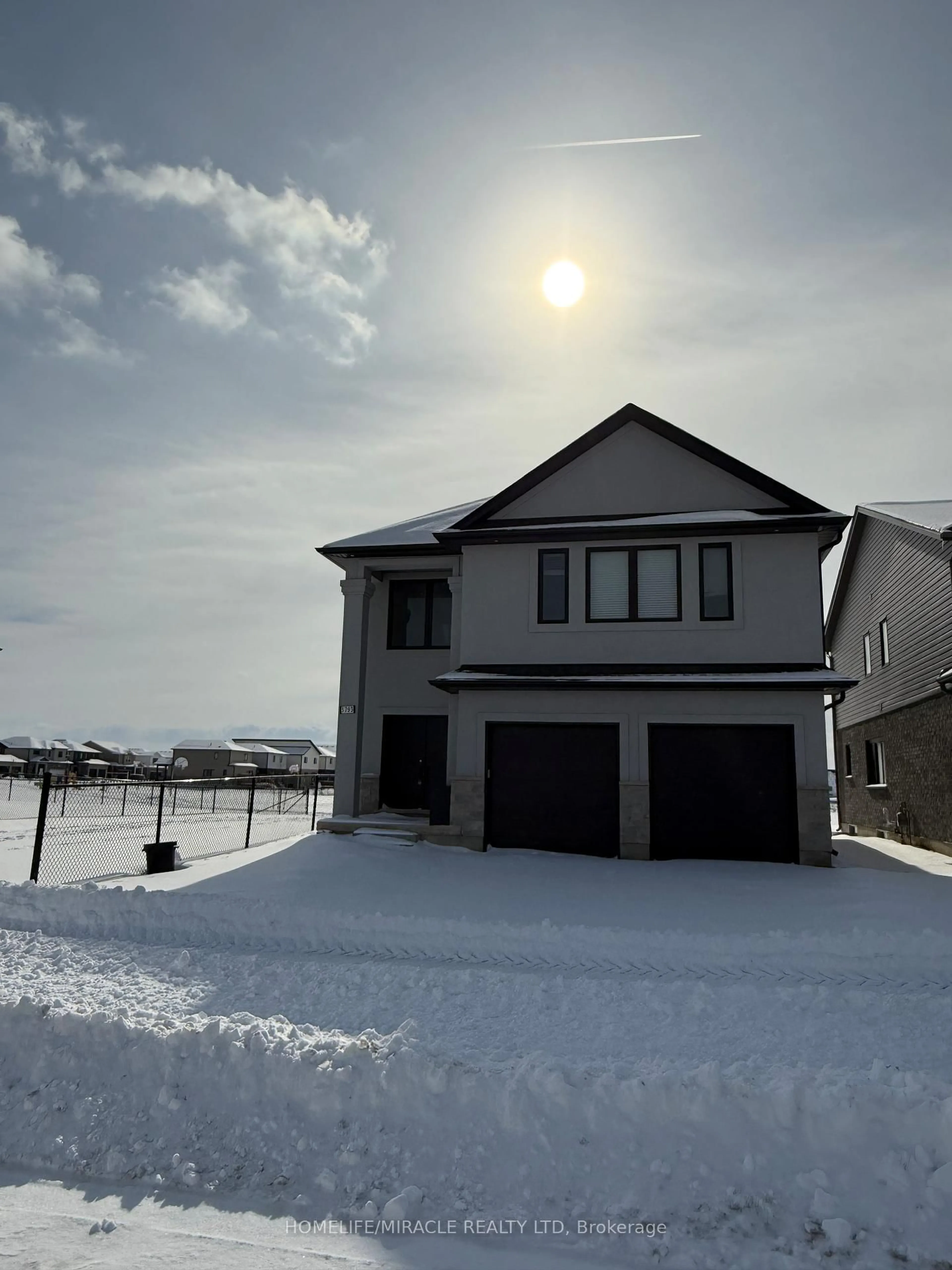 Unknown for 3793 SOMERSTON Cres, London South Ontario L6L 0G4