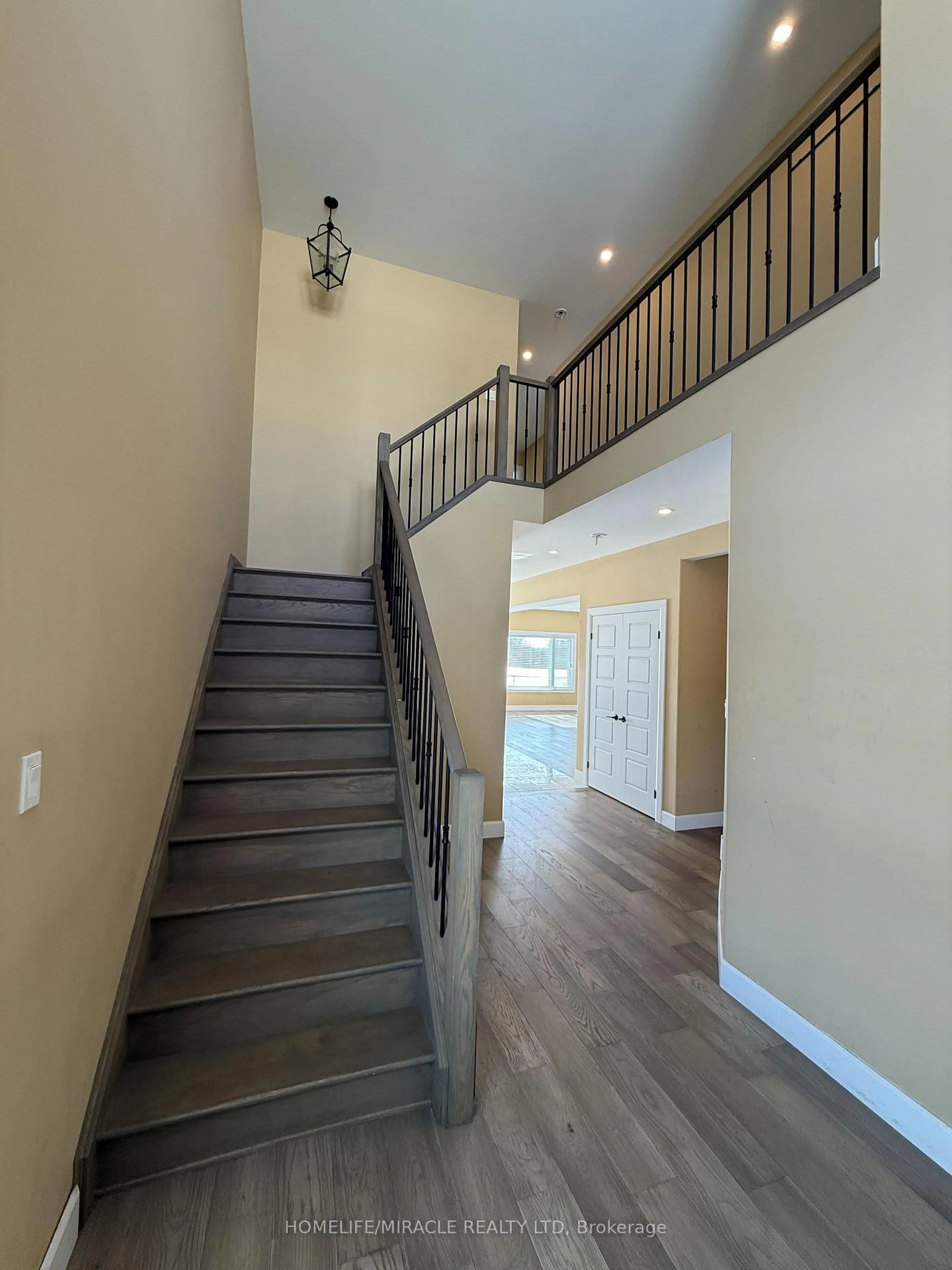 Unknown for 3793 SOMERSTON Cres, London South Ontario L6L 0G4