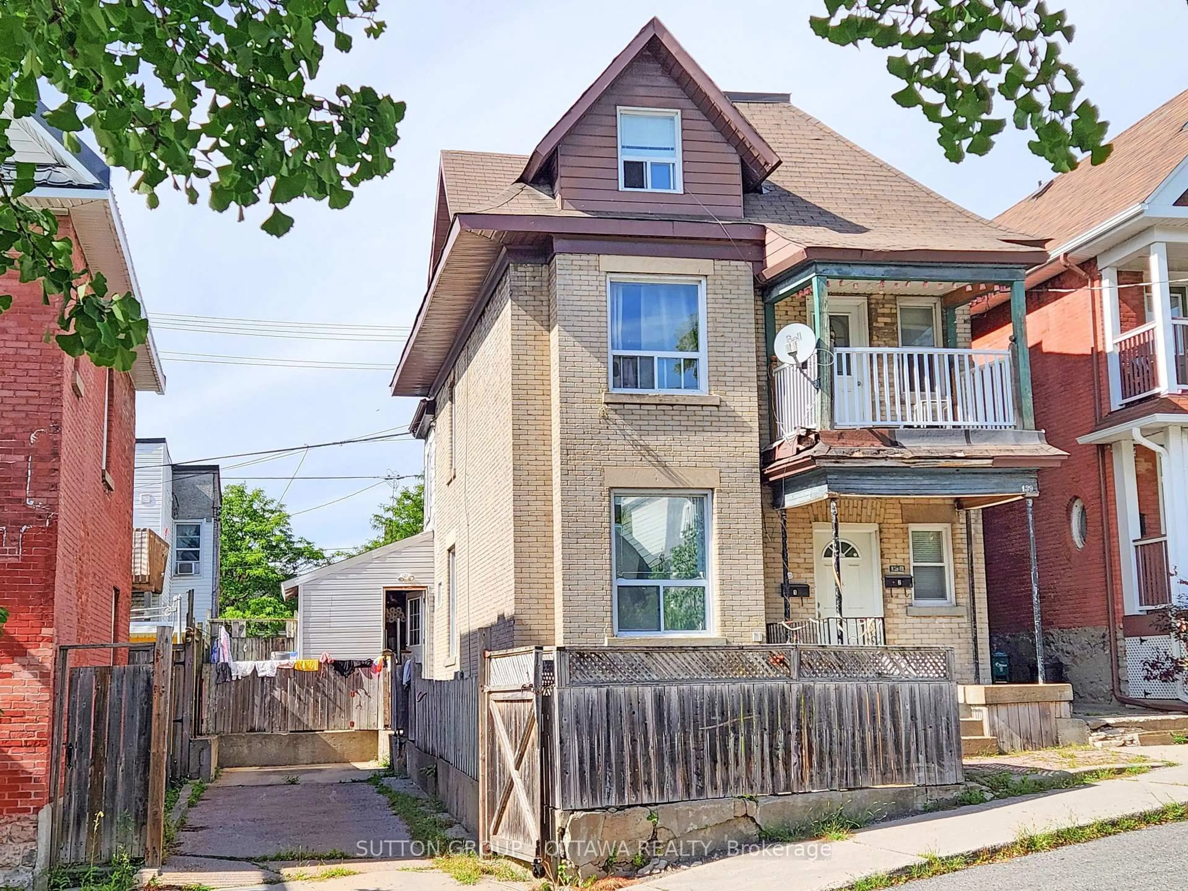 Home with brick exterior material, street for 139 Eccles St, Ottawa Ontario K1R 6S7