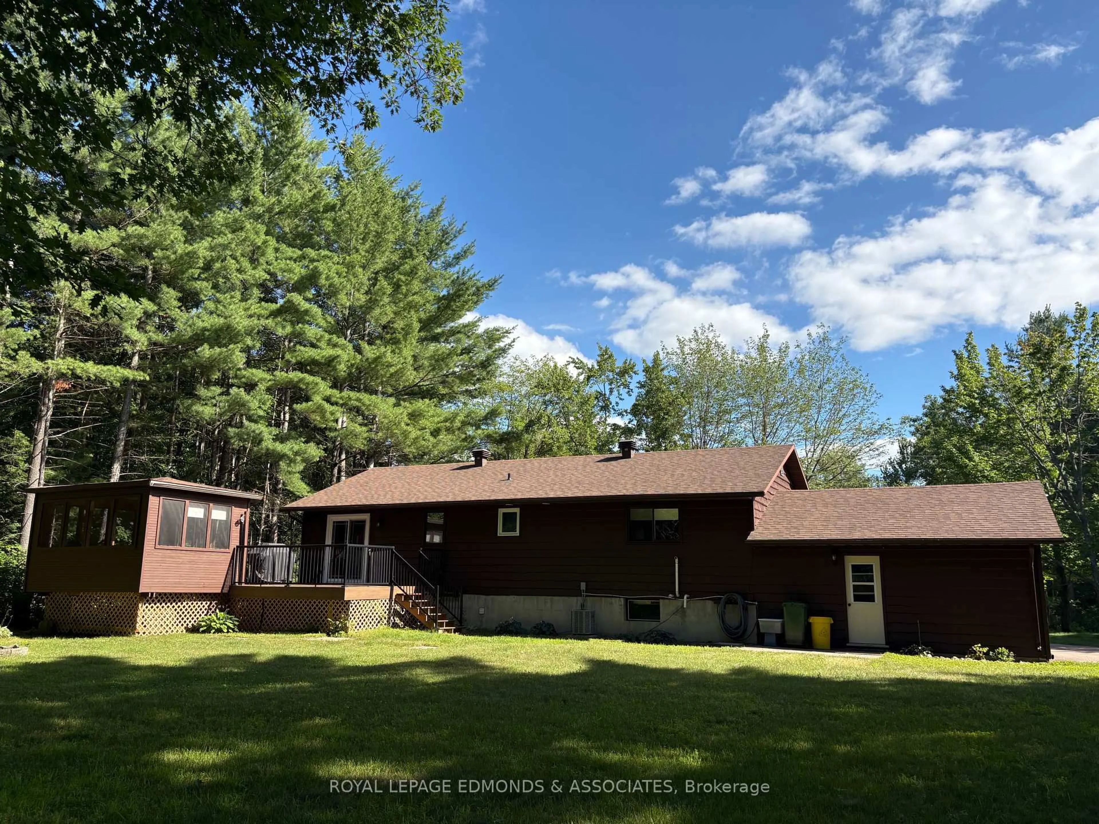 A pic from outside/outdoor area/front of a property/back of a property/a pic from drone, unknown for 19 Selley St, Petawawa Ontario K8H 3G9