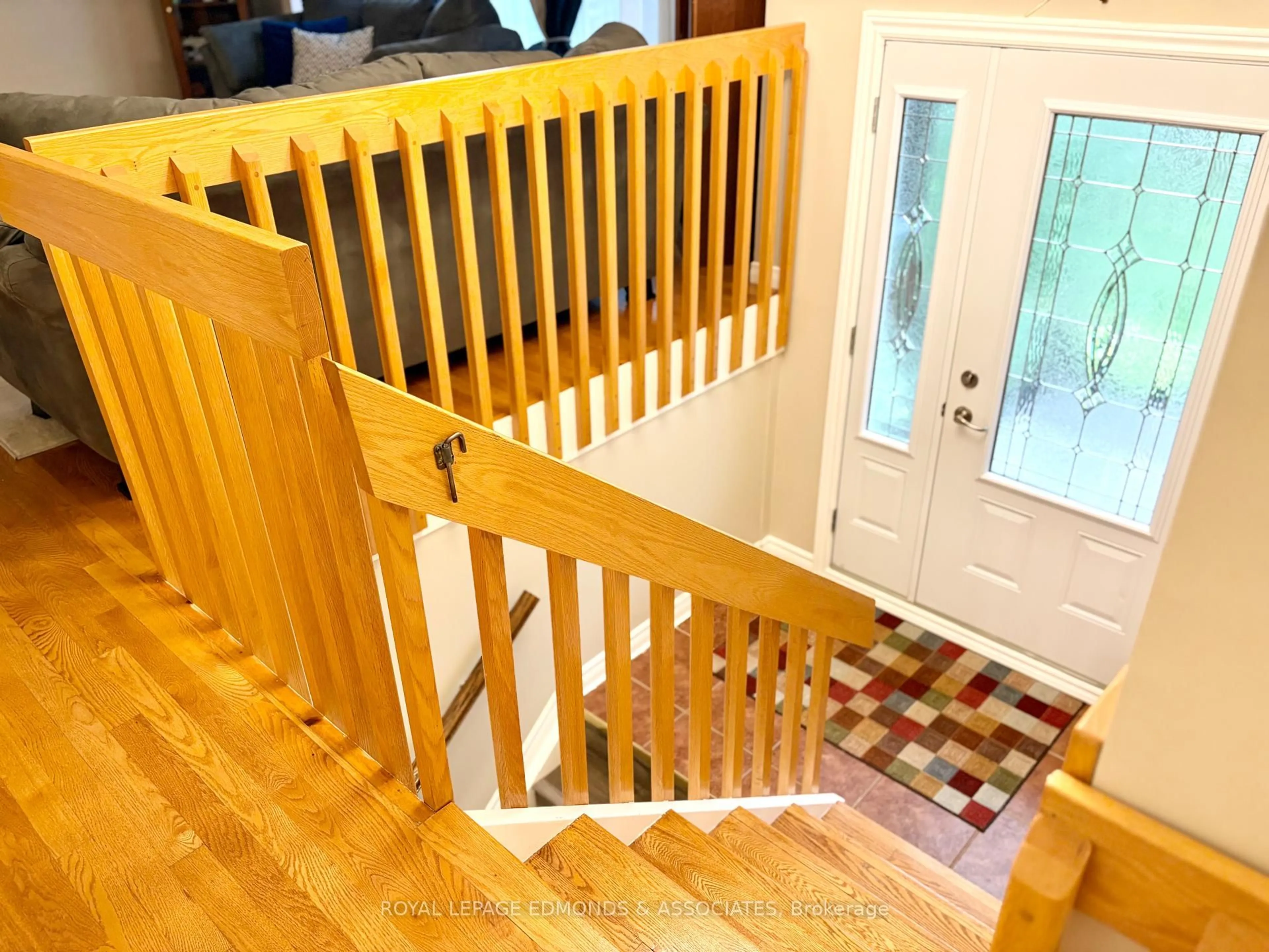 Stairs for 19 Selley St, Petawawa Ontario K8H 3G9