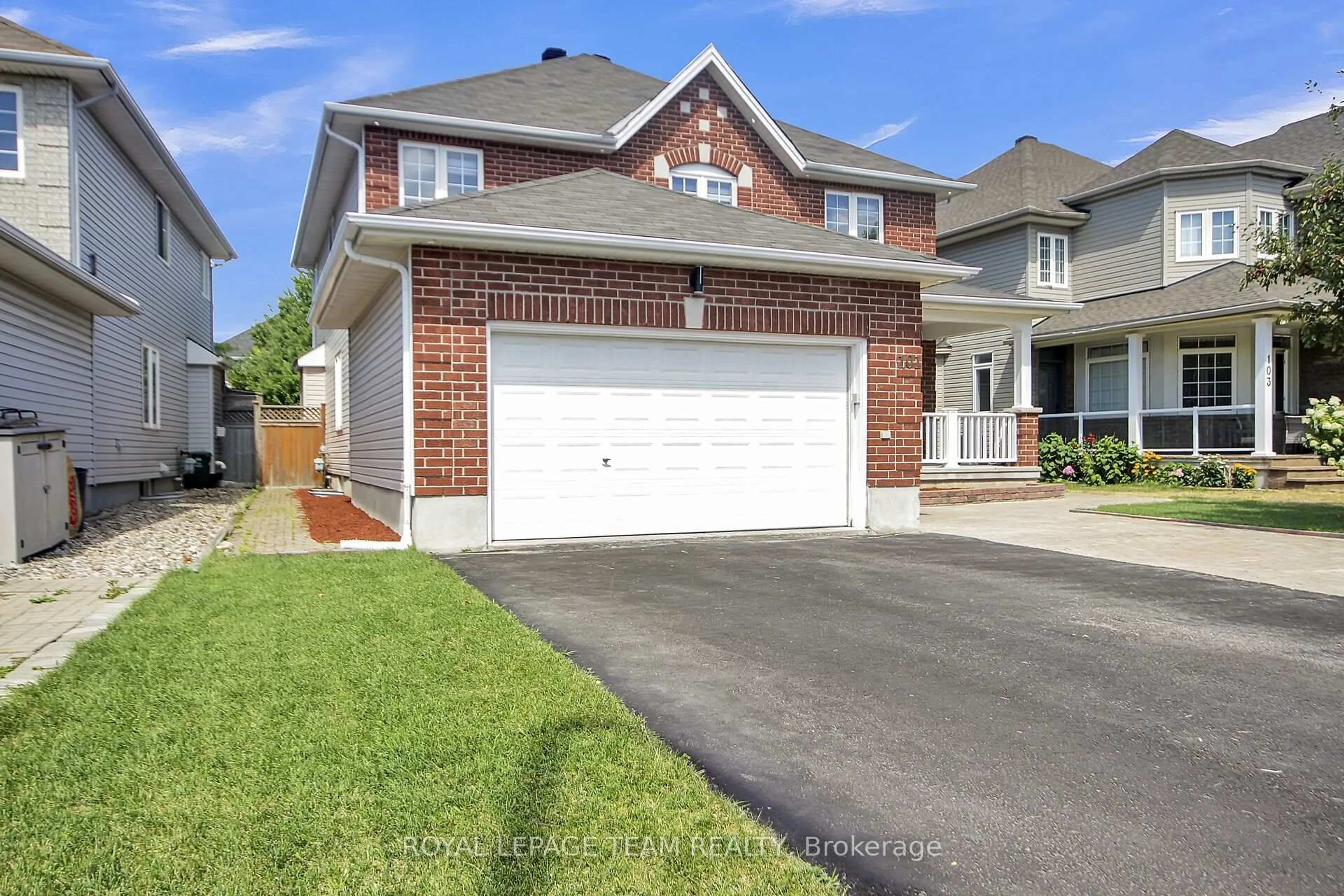 Home with brick exterior material, street for 101 Bridle Park Dr, Ottawa Ontario K2M 2X1