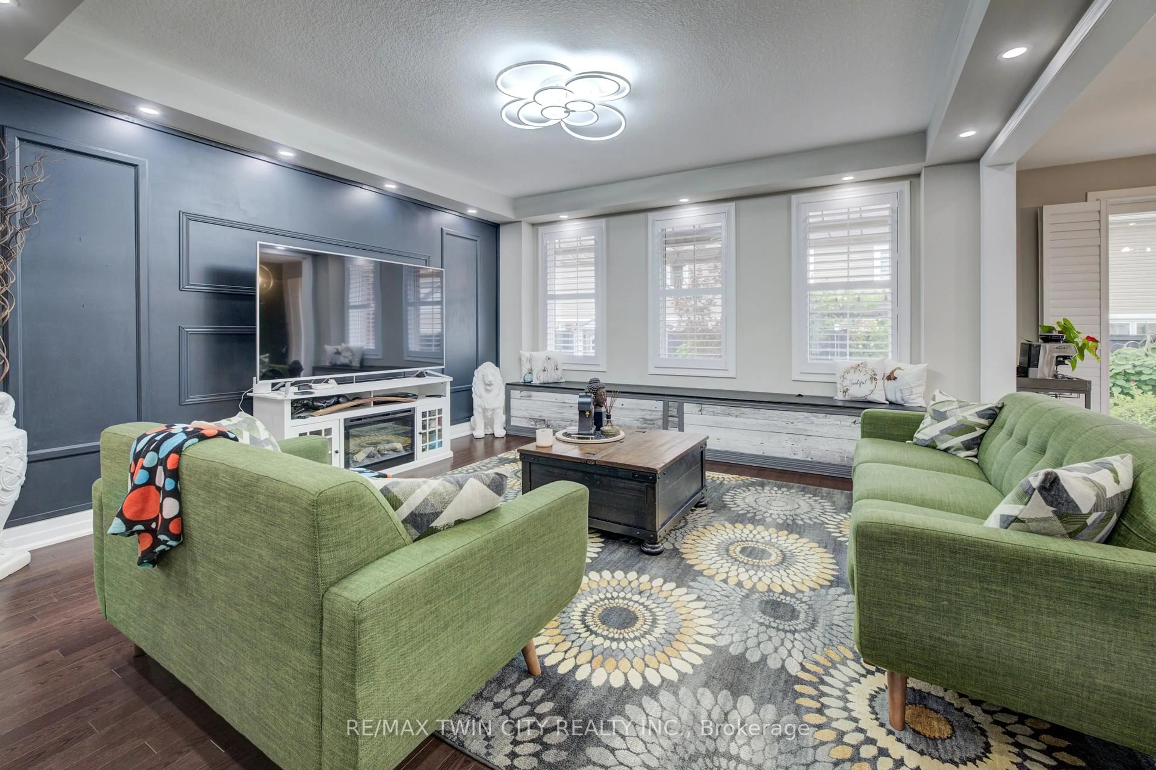 Living room with furniture, unknown for 39 Wannamaker Cres, Cambridge Ontario N3E 0C5