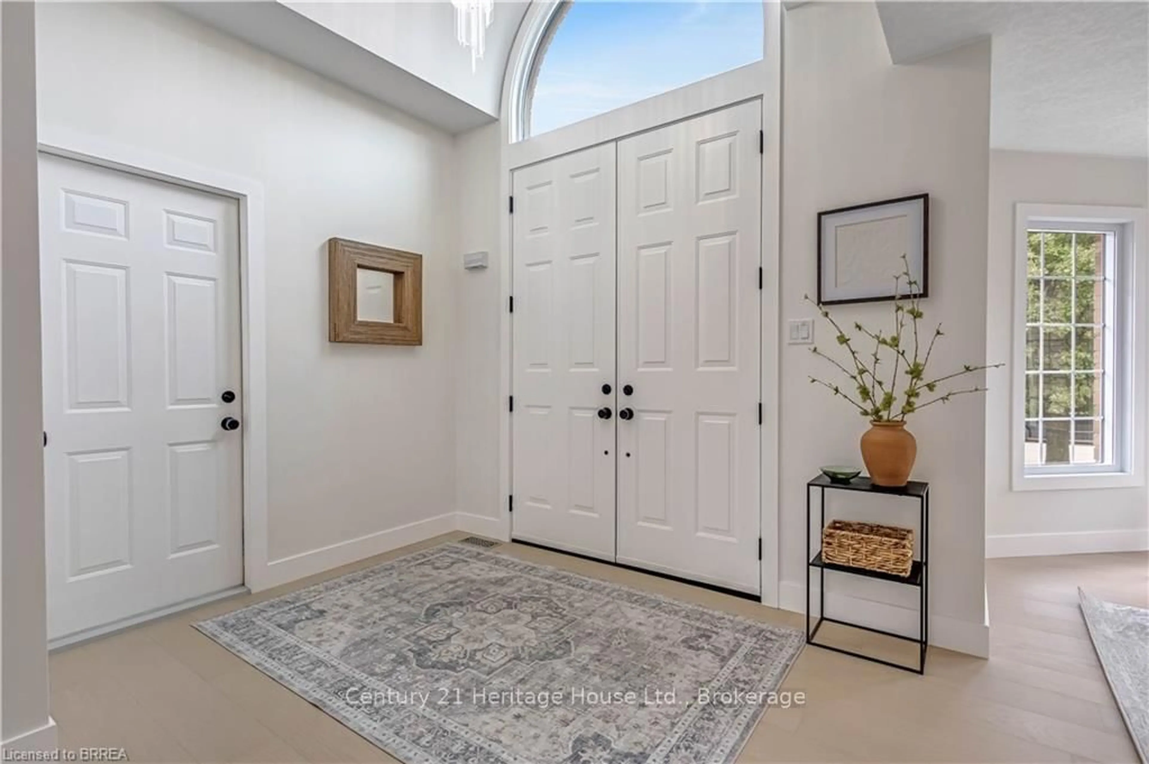 Indoor entryway for 29 Casson Lane, Brantford Ontario N3R 7Z5