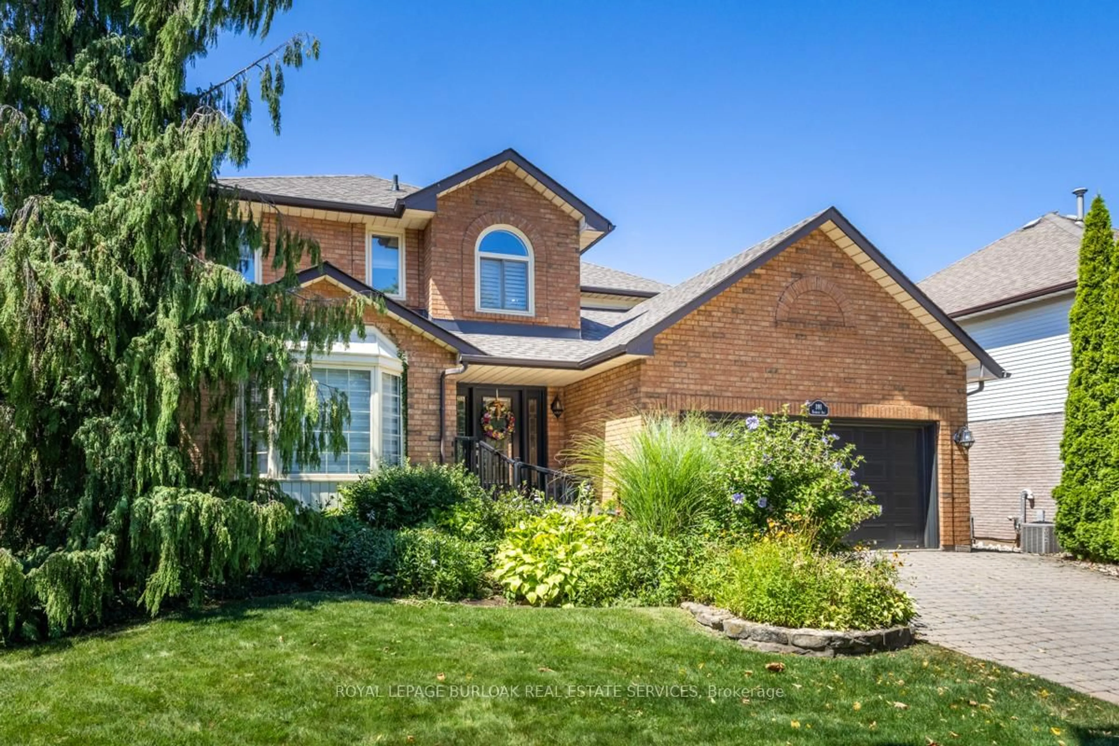Home with brick exterior material, street for 391 Kerman Ave, Grimsby Ontario L3M 5C4