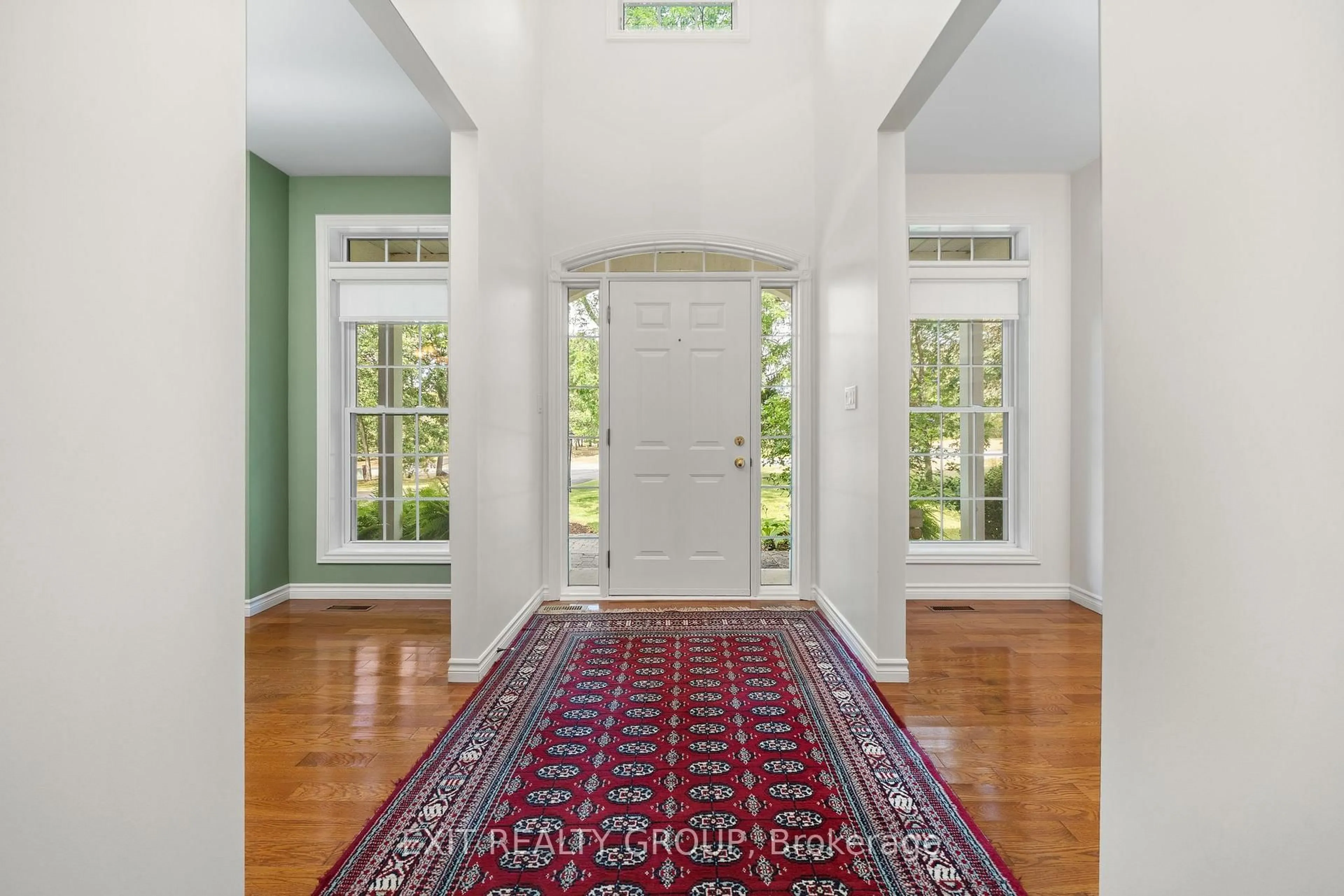 Indoor entryway for 164 Bay Breeze St, Prince Edward County Ontario K8N 0L4