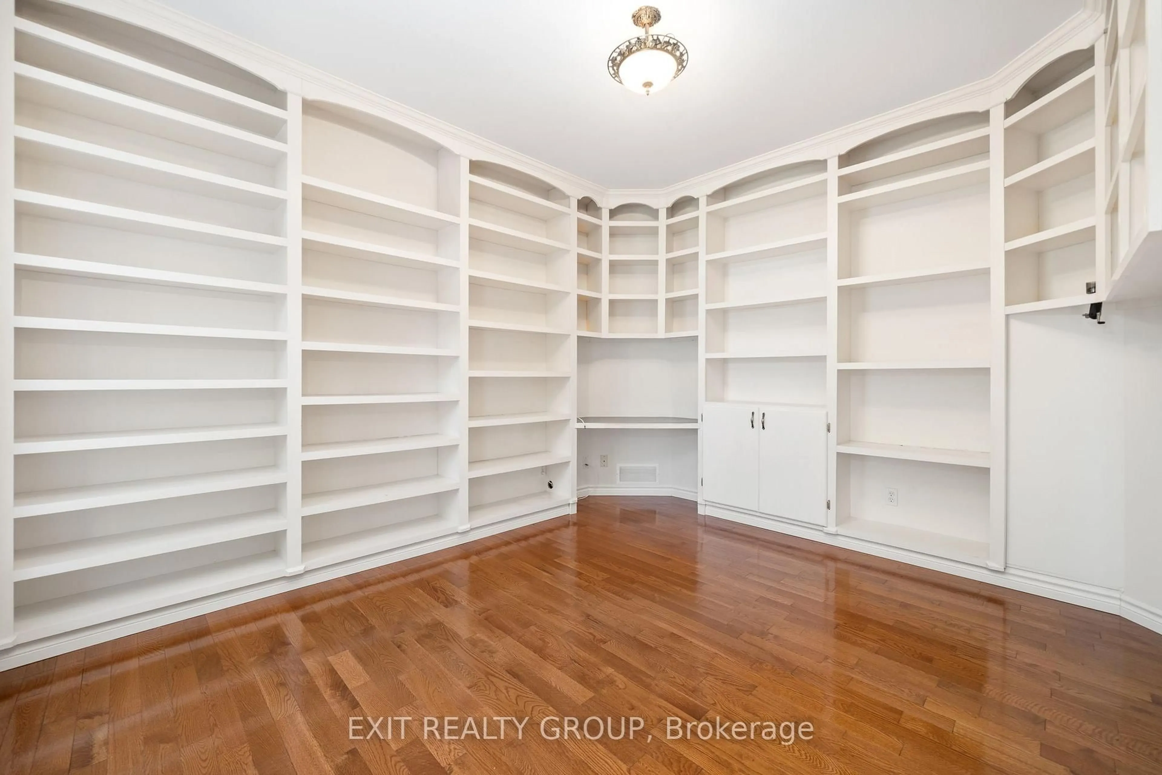 Storage room or clothes room or walk-in closet for 164 Bay Breeze St, Prince Edward County Ontario K8N 0L4