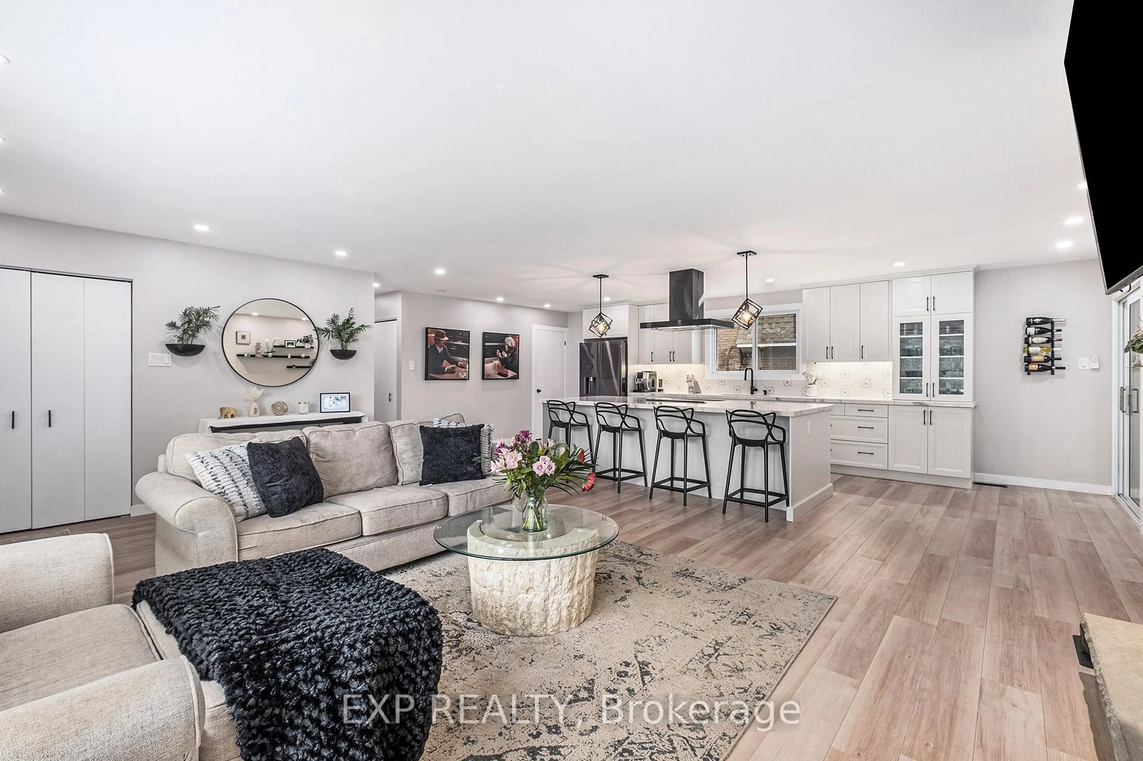 Open concept kitchen, unknown for 3 St Remy Dr, Barrhaven Ontario K2J 1A4