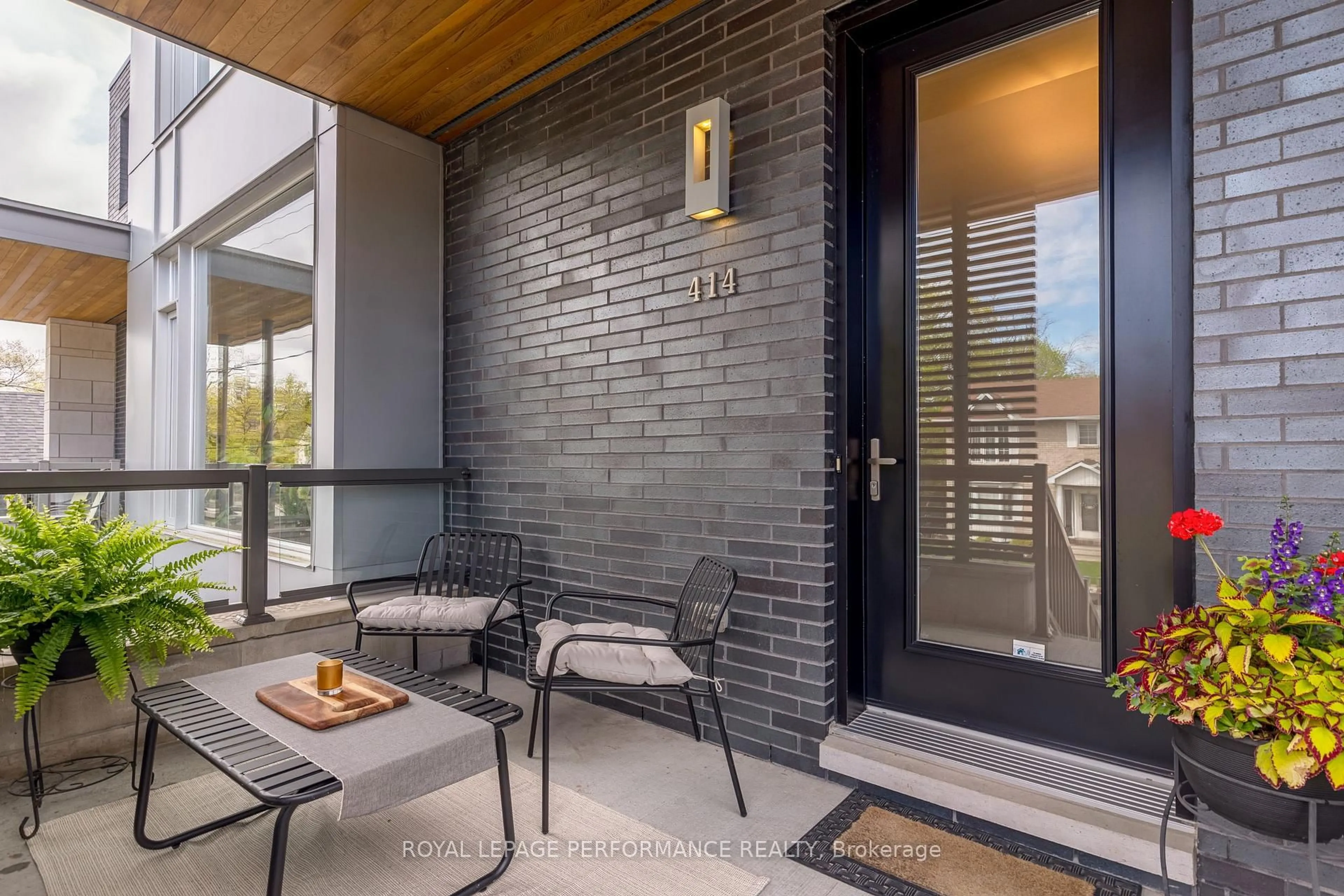 Patio, street for 414 Princeton Ave, Ottawa Ontario K2A 4G2