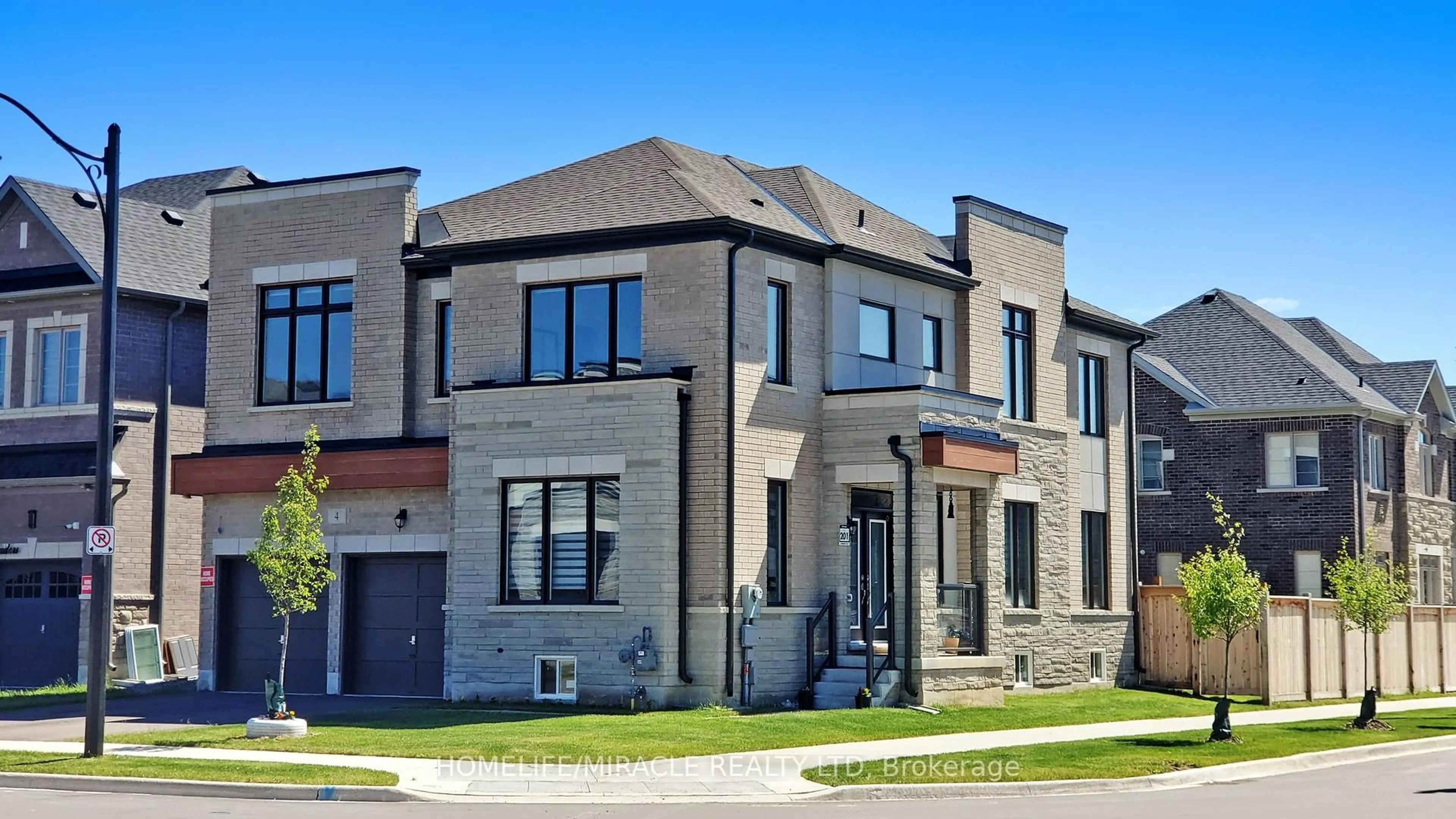 Home with brick exterior material, street for 4 Zimmerman Gdns, Hamilton Ontario L8B 1Y9