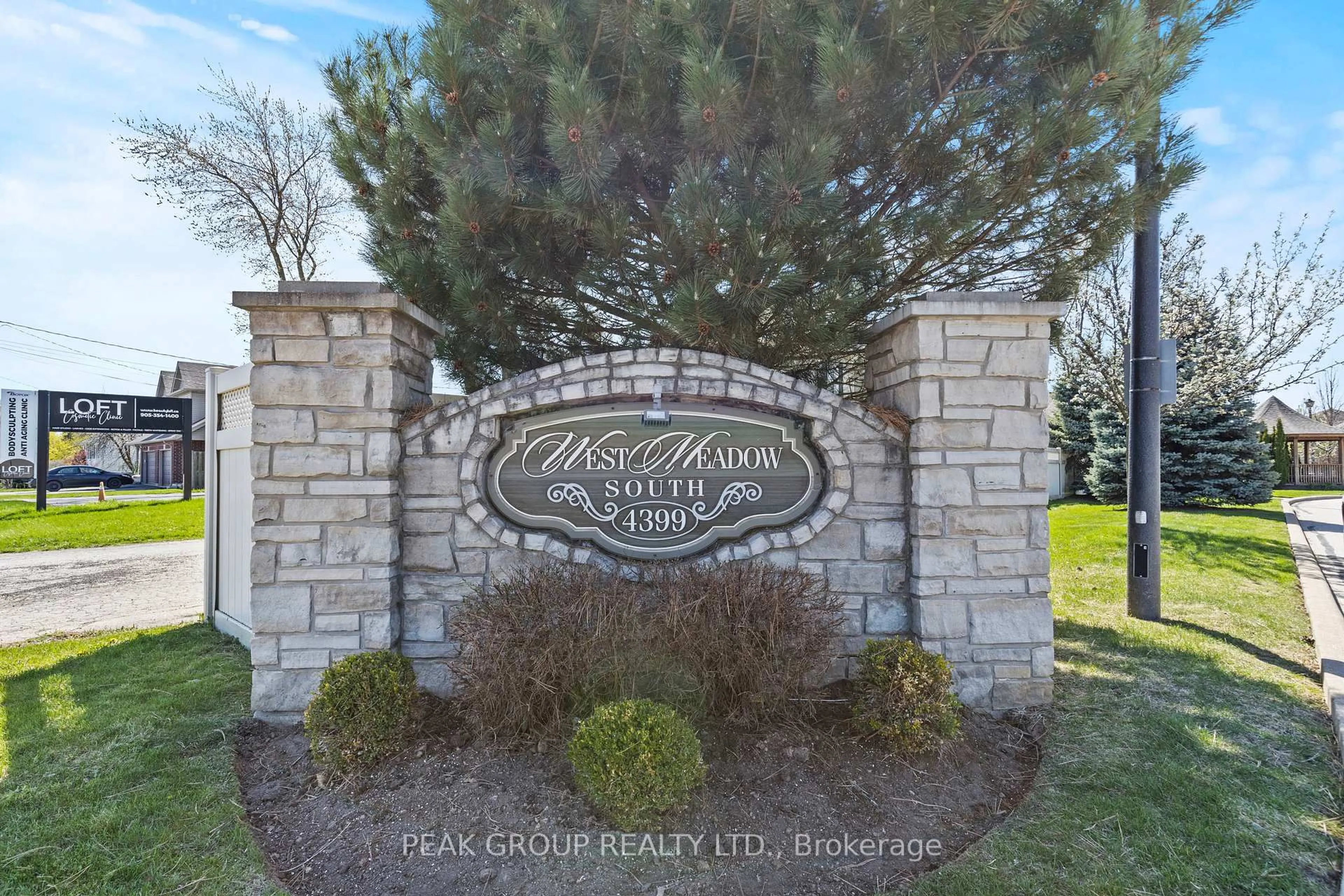 Indoor entryway for 4399 MONTROSE Rd #20, Niagara Falls Ontario L2H 1K1