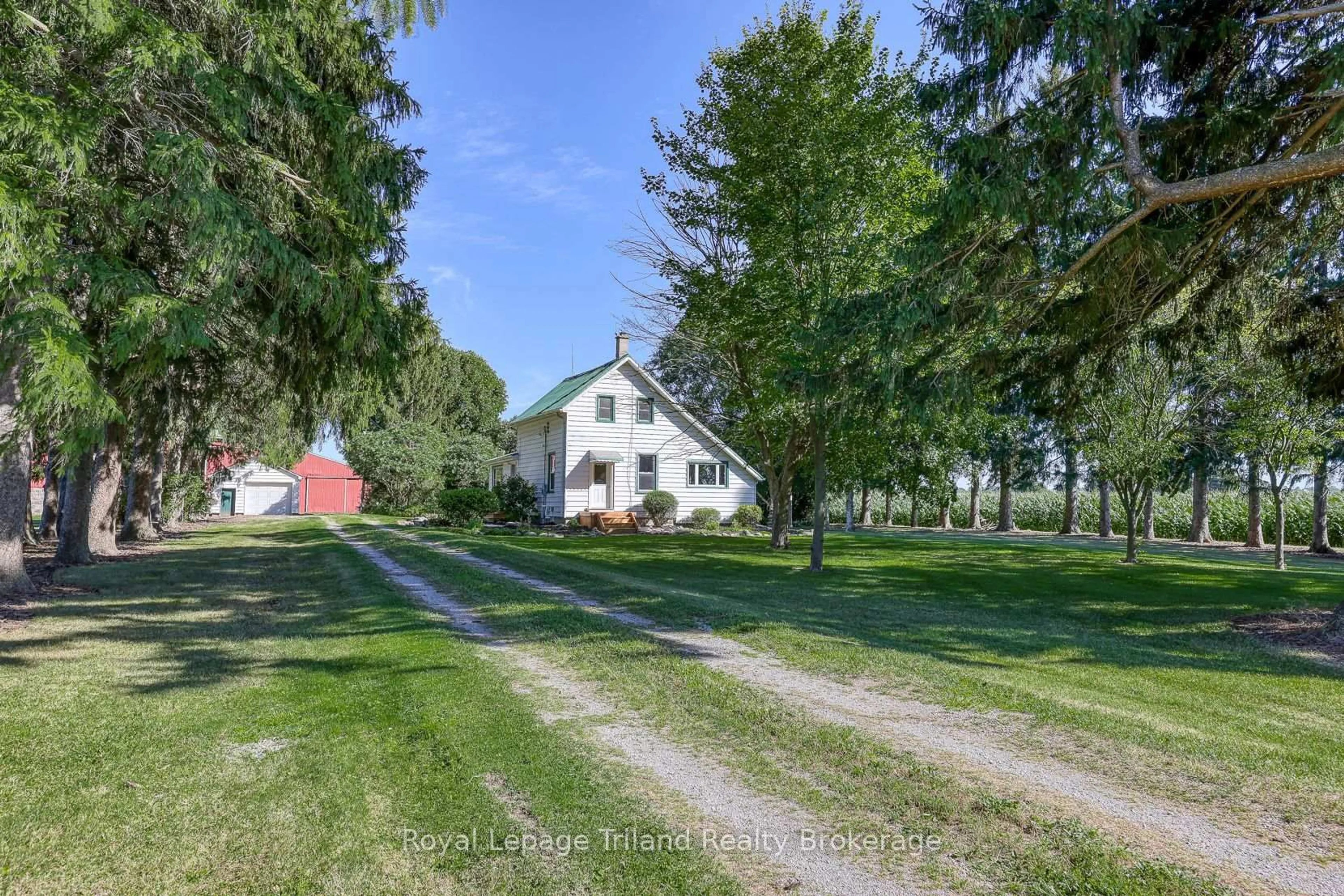 A pic from outside/outdoor area/front of a property/back of a property/a pic from drone, unknown for 18126 Wyton Dr, Thames Centre Ontario N0M 2M0