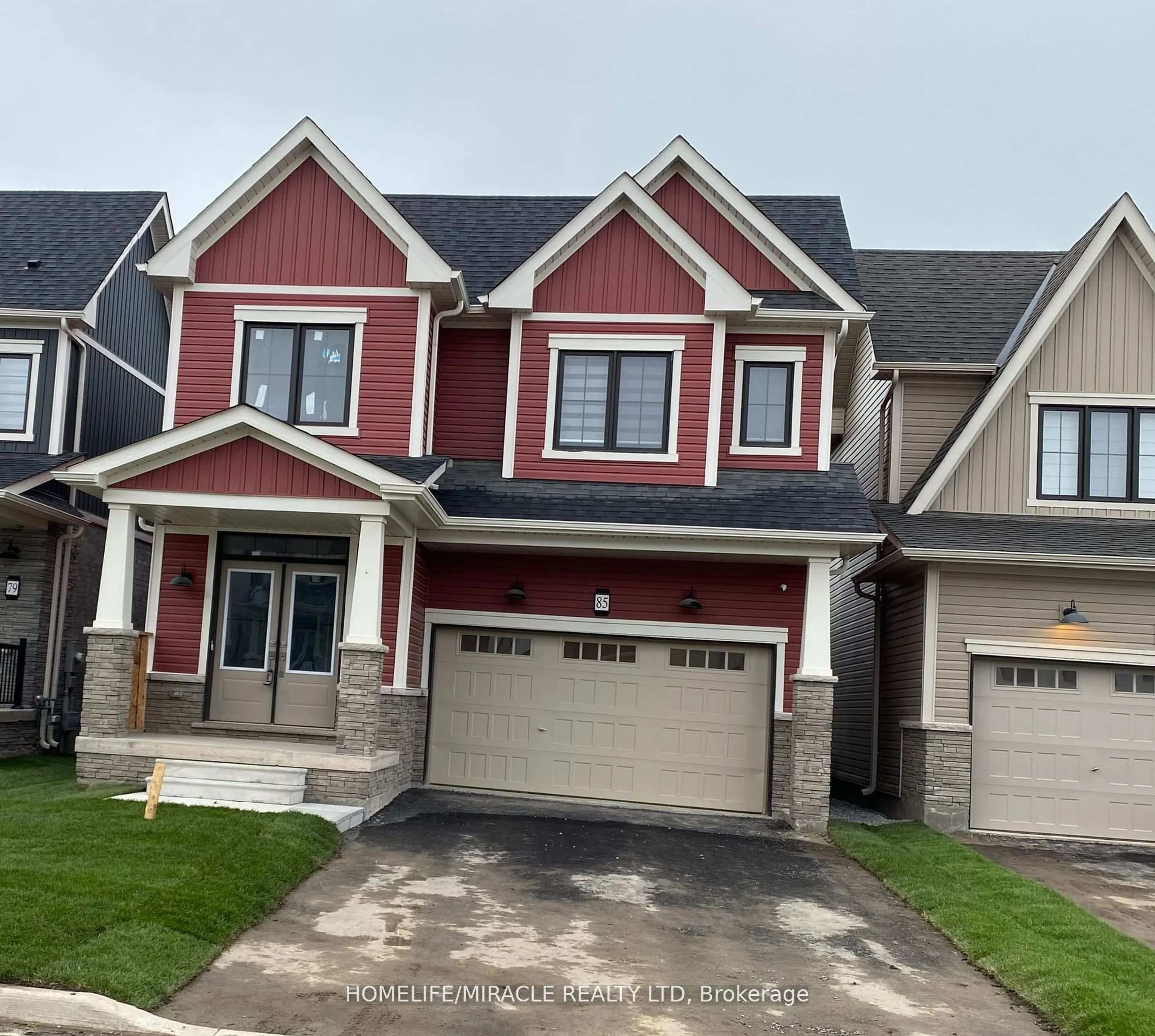 Home with vinyl exterior material, street for 85 Stern Dr, Welland Ontario L3B 0M2