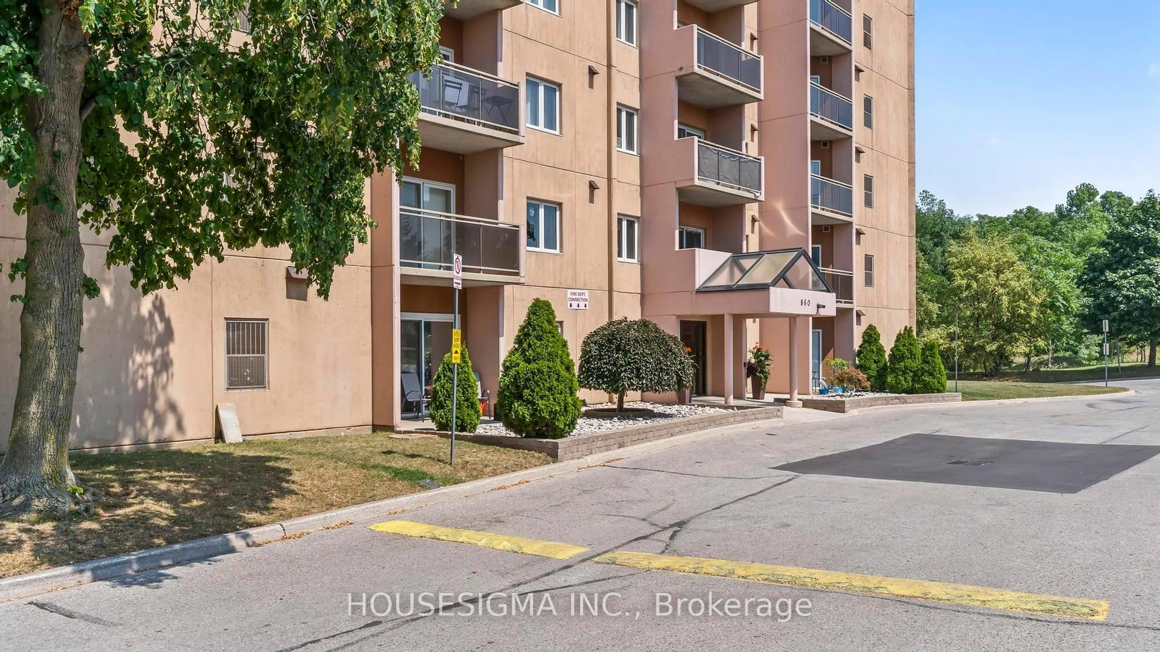 Unknown for 860 Commissioners Rd #903, London South Ontario N6C 5Y8