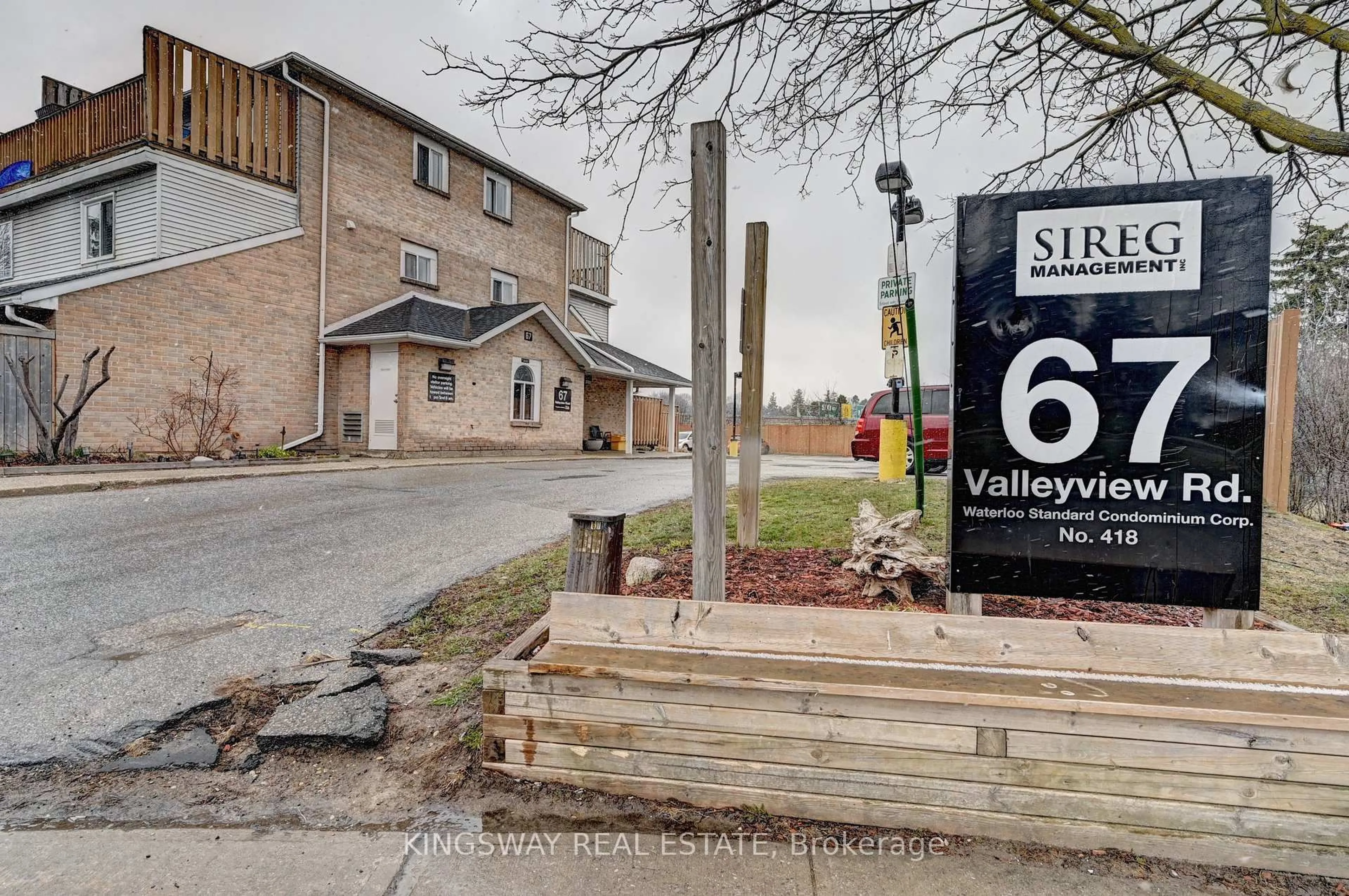 Unknown for 67 Valleyview Rd #37, Kitchener Ontario N2E 3J1