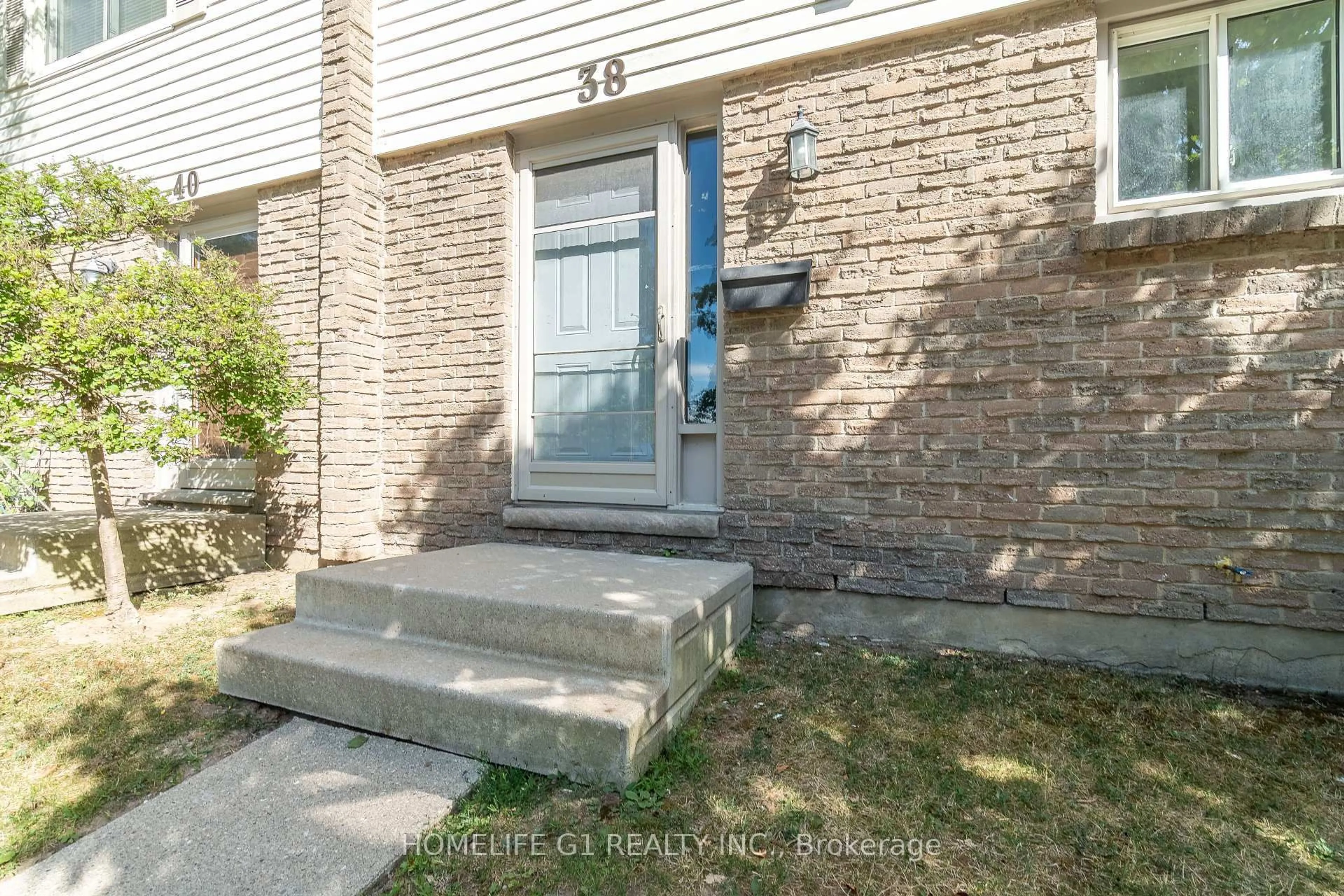 Unknown for 1600 Culver Dr #38, London East Ontario N5V 3H5