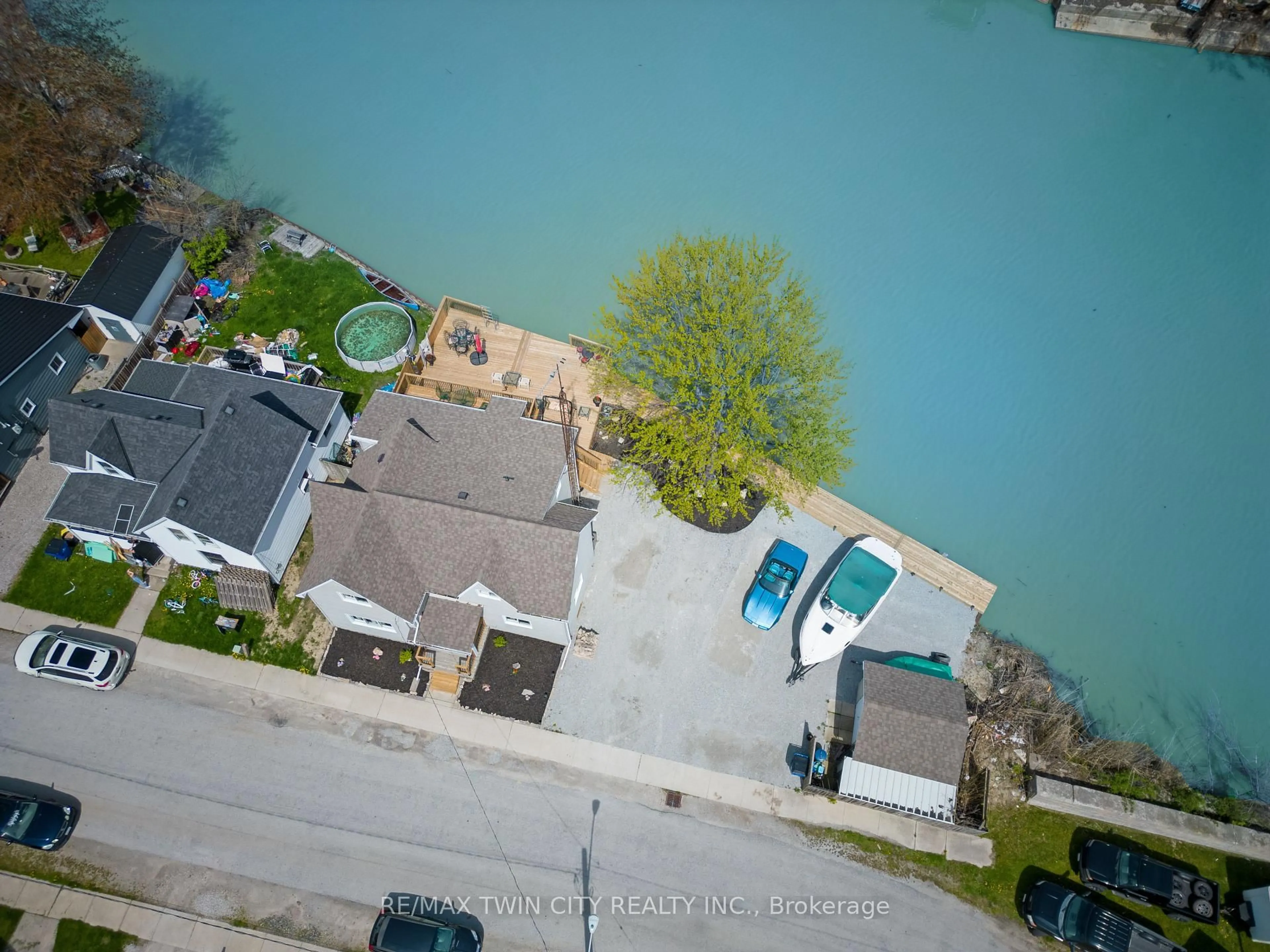A pic from outside/outdoor area/front of a property/back of a property/a pic from drone, water/lake/river/ocean view for 310 Emily St, Chatham-Kent Ontario N8A 4K3