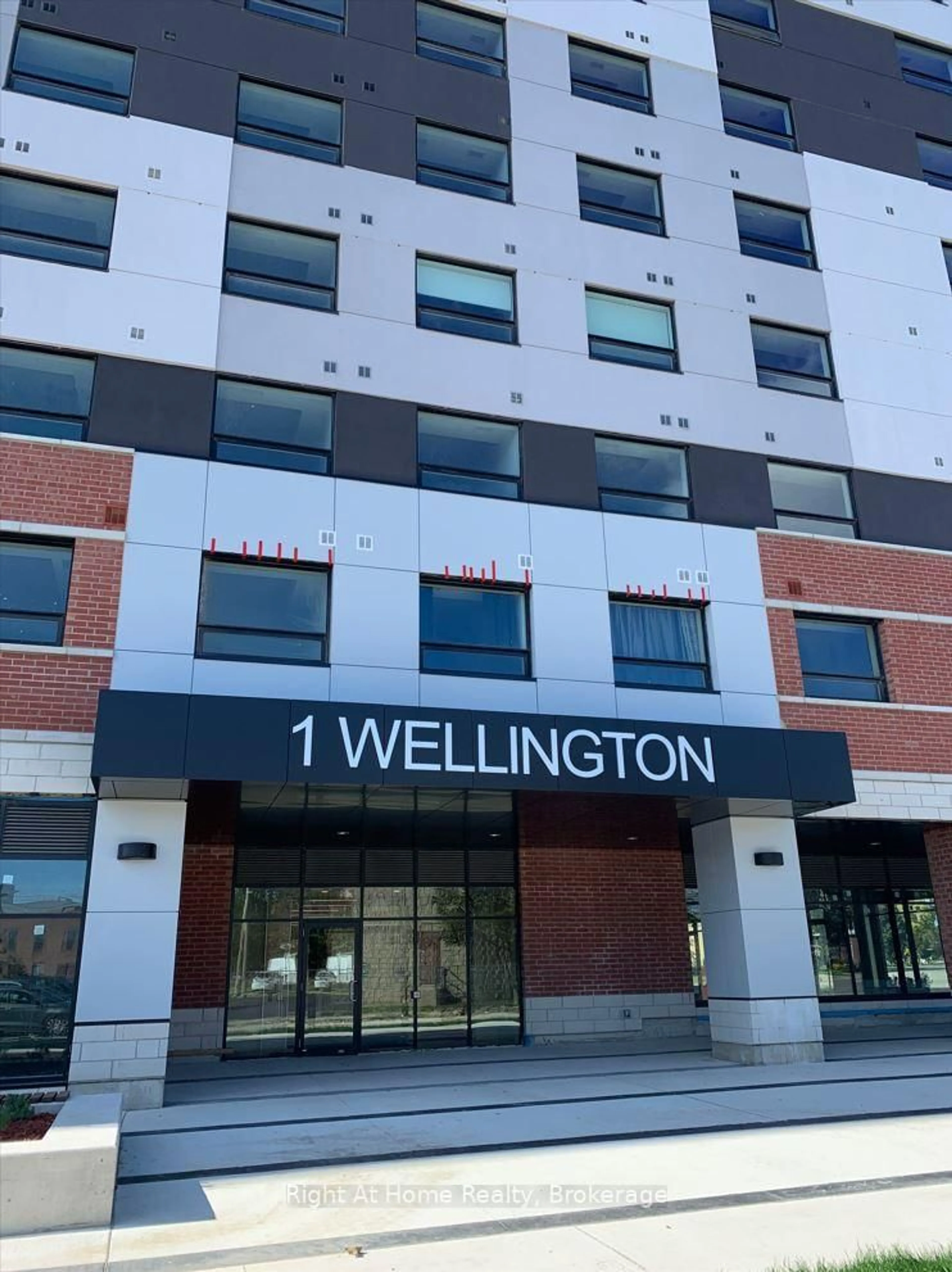 Unknown for 1 WELLINGTON St #308, Brantford Ontario N3T 2L3