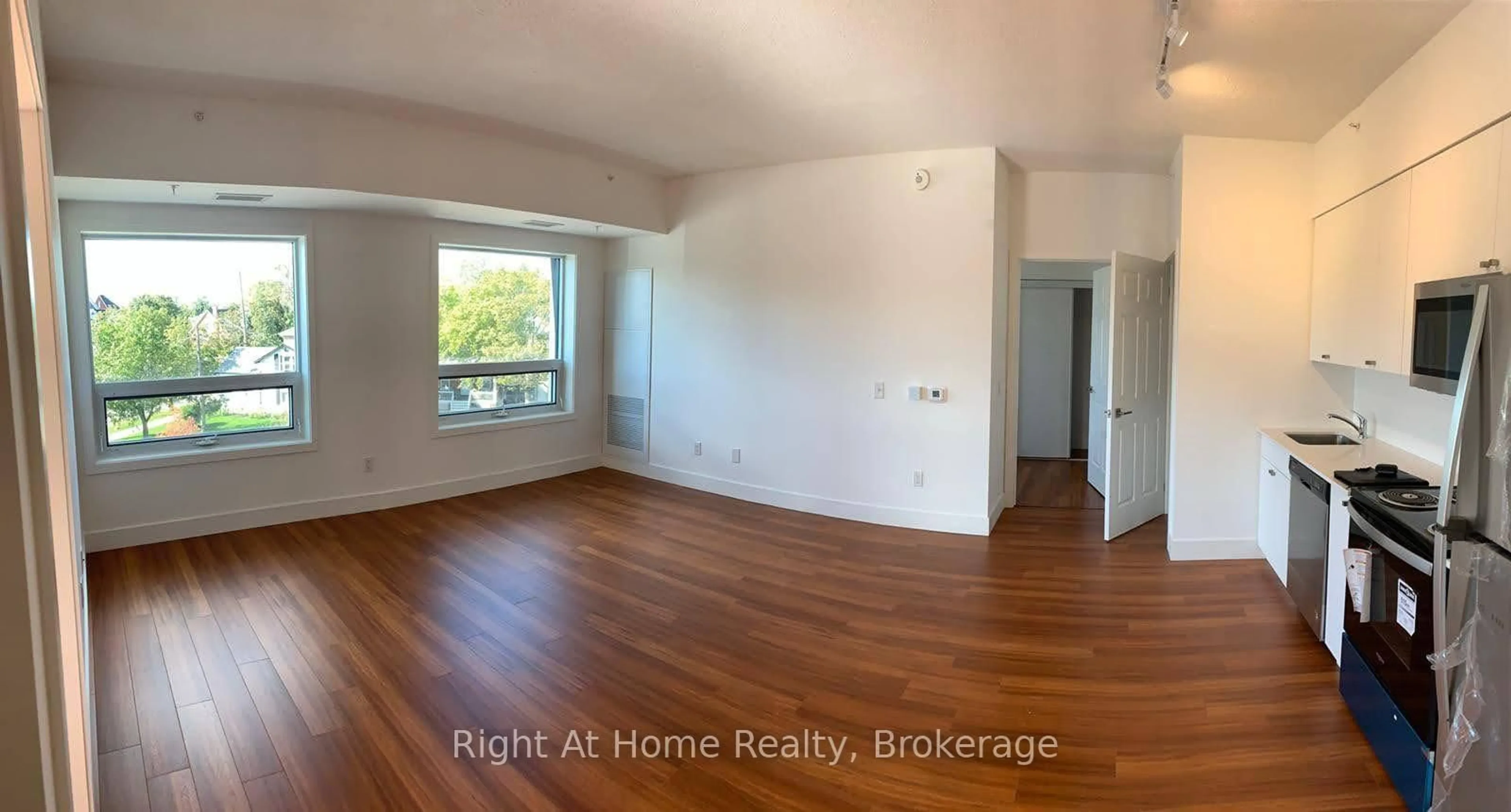 A pic of a room for 1 WELLINGTON St #308, Brantford Ontario N3T 2L3