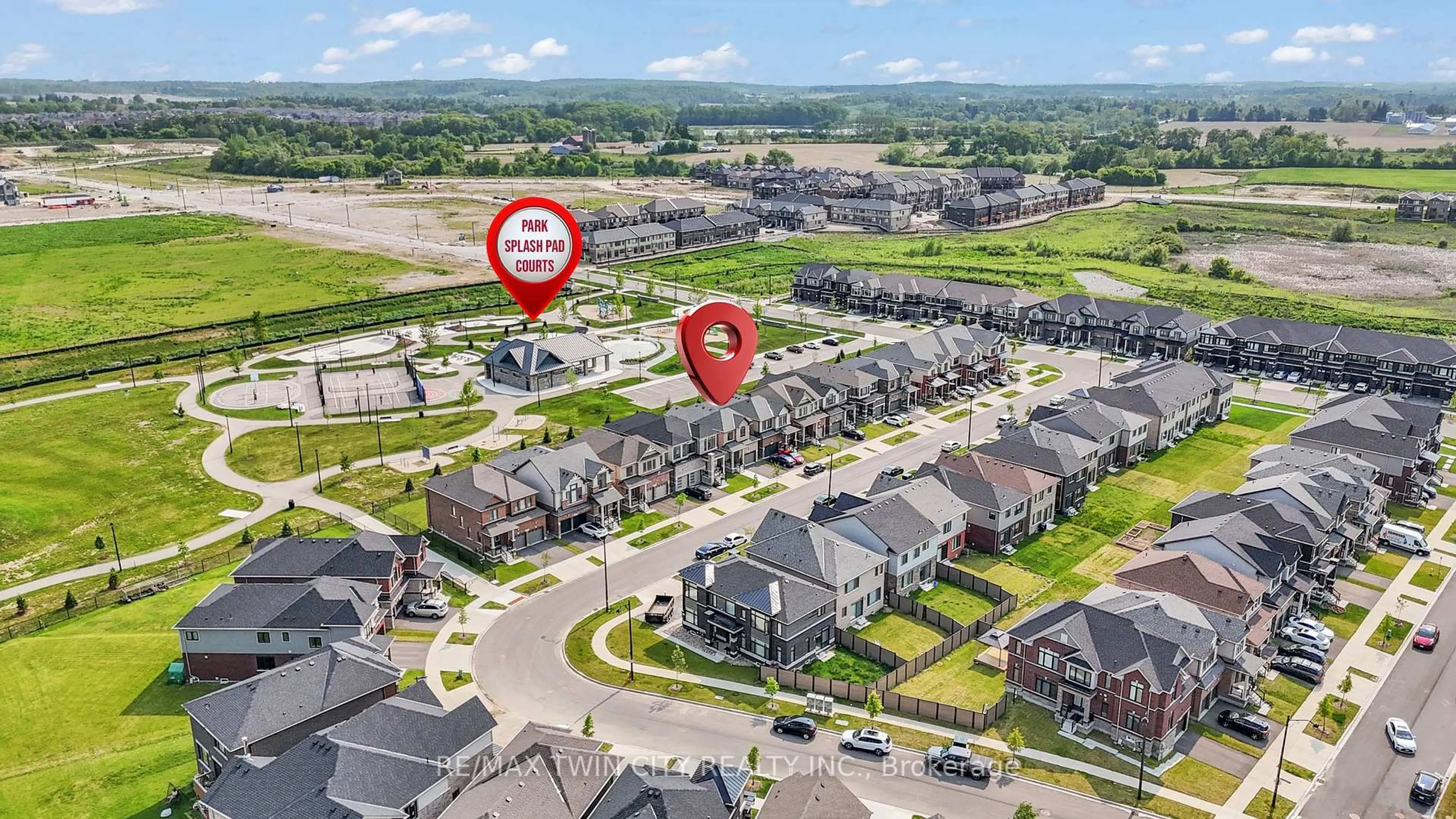 A pic from outside/outdoor area/front of a property/back of a property/a pic from drone, street for 35 Crossmore Cres, Cambridge Ontario N1S 0C7
