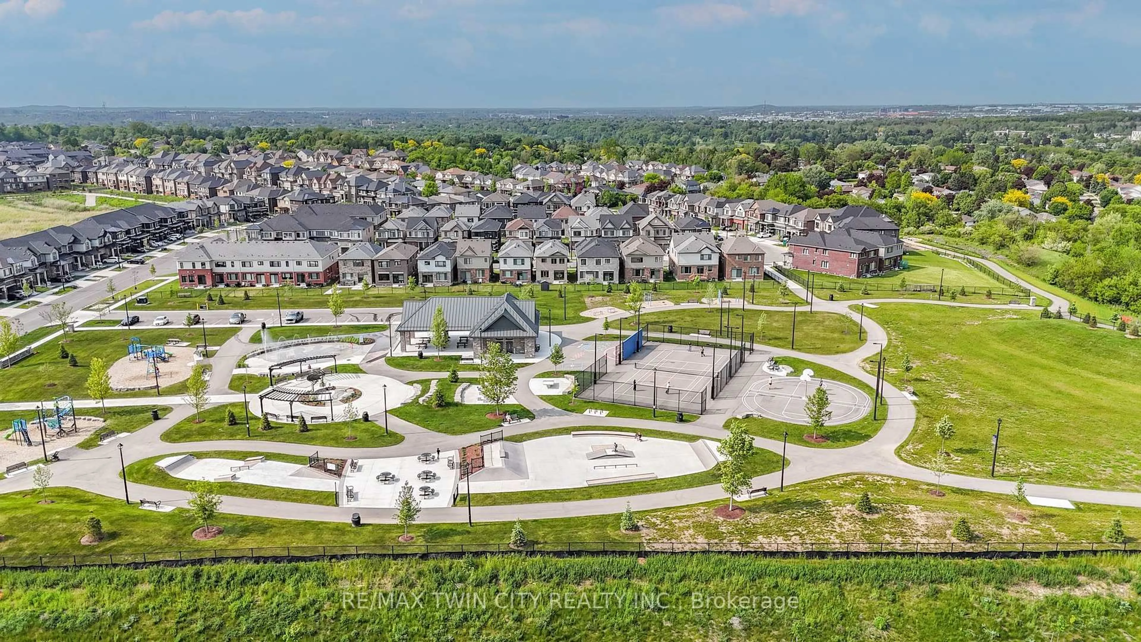 A pic from outside/outdoor area/front of a property/back of a property/a pic from drone, mountain view for 35 Crossmore Cres, Cambridge Ontario N1S 0C7