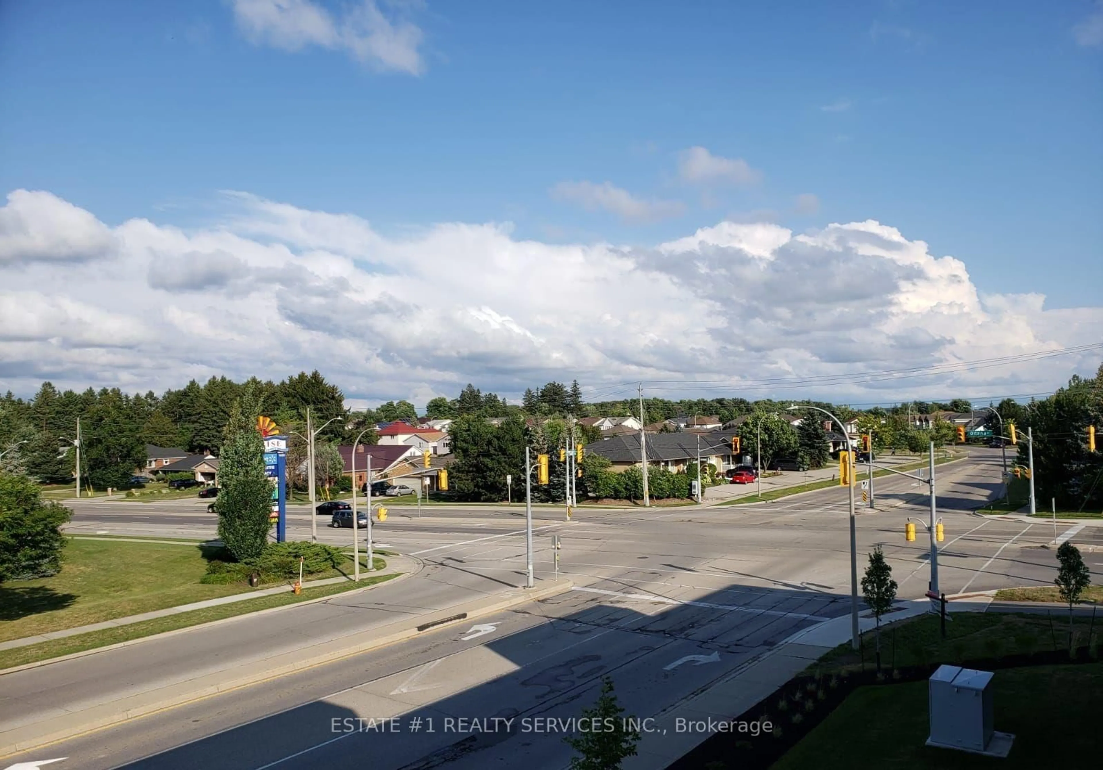 A pic from outside/outdoor area/front of a property/back of a property/a pic from drone, street for 5 Wake Robin Dr #203, Kitchener Ontario N2E 0H6
