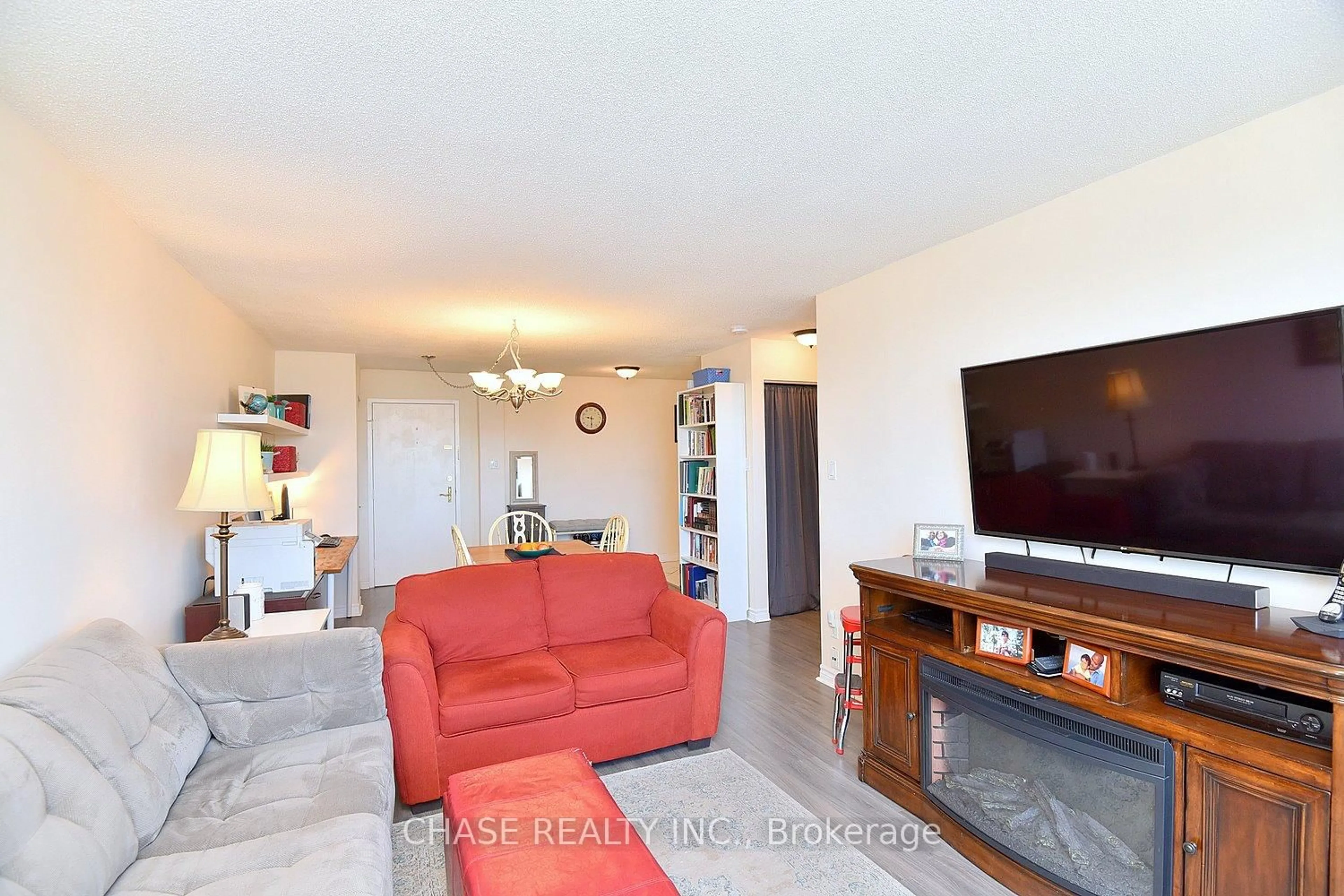Living room with furniture, unknown for 893 Concession St #303, Hamilton Ontario L8V 1E7