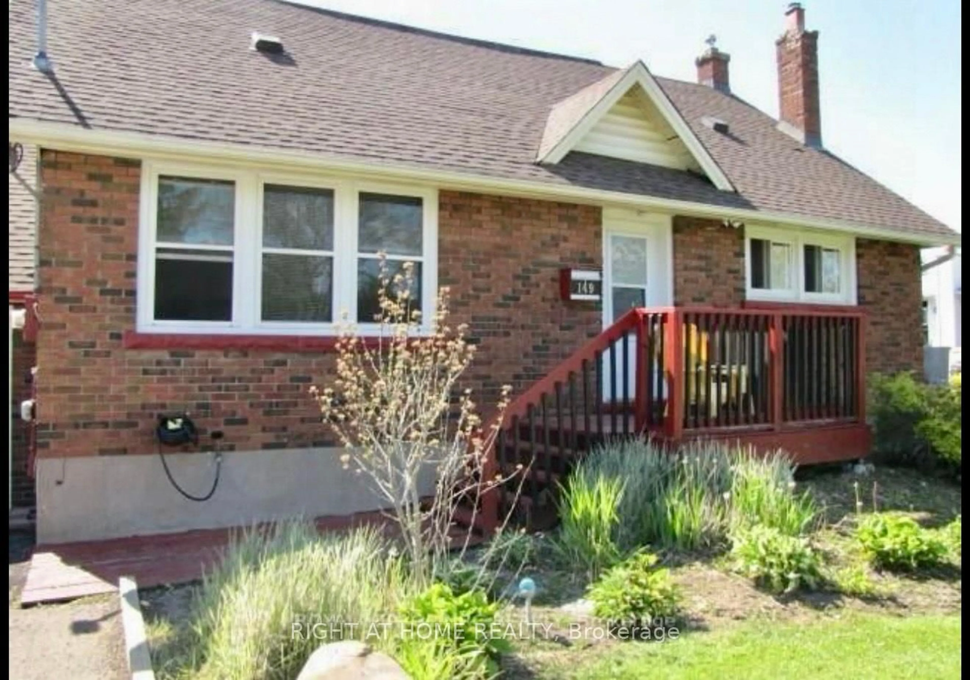 Home with brick exterior material, street for 149 Rice Rd, Welland Ontario L3C 2V7