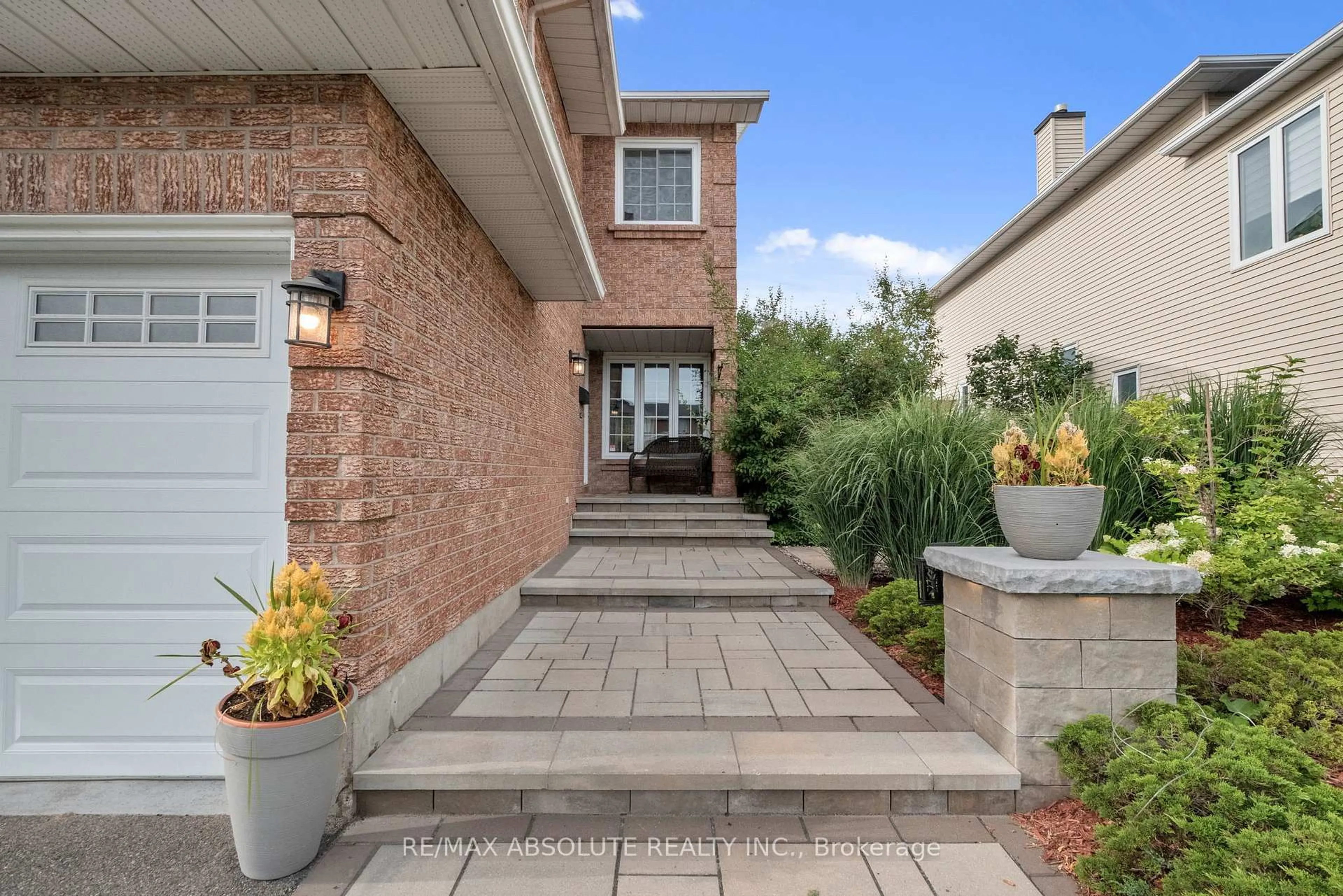 Unknown for 171 Springwater Dr, Kanata Ontario K2M 2A2