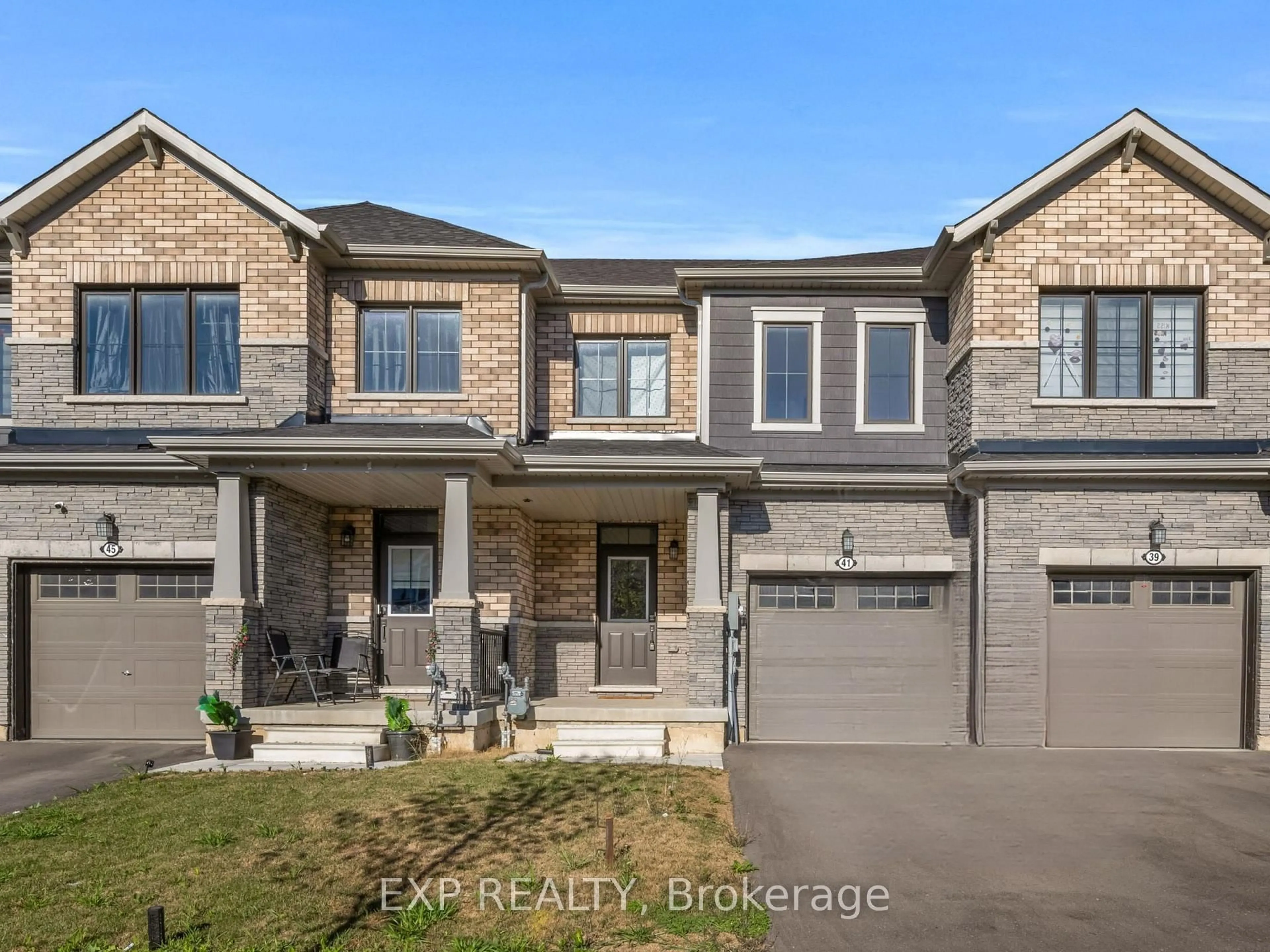 Home with brick exterior material, street for 41 Ever Sweet Way, Thorold Ontario L2V 0K9