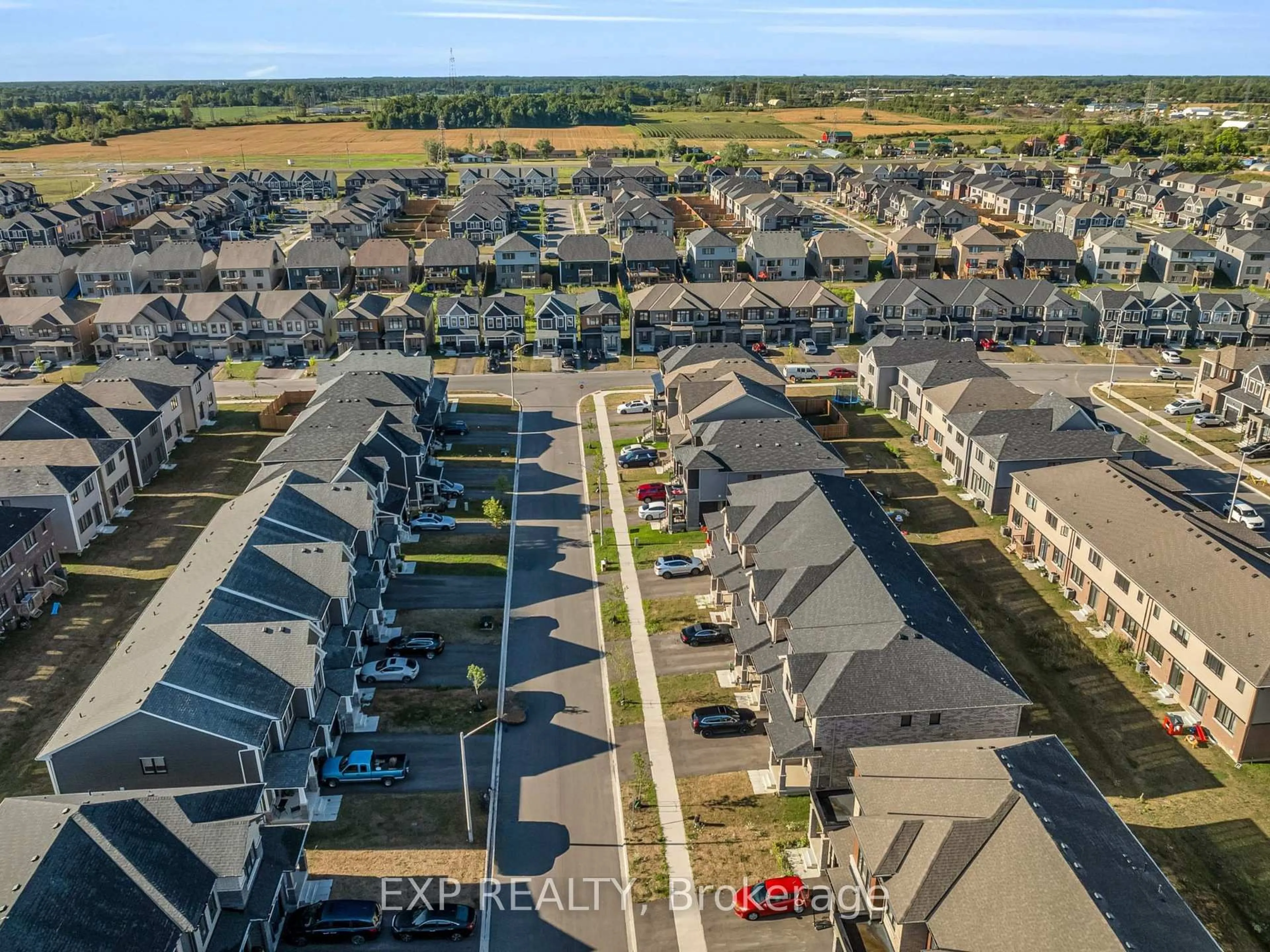 A pic from outside/outdoor area/front of a property/back of a property/a pic from drone, street for 41 Ever Sweet Way, Thorold Ontario L2V 0K9