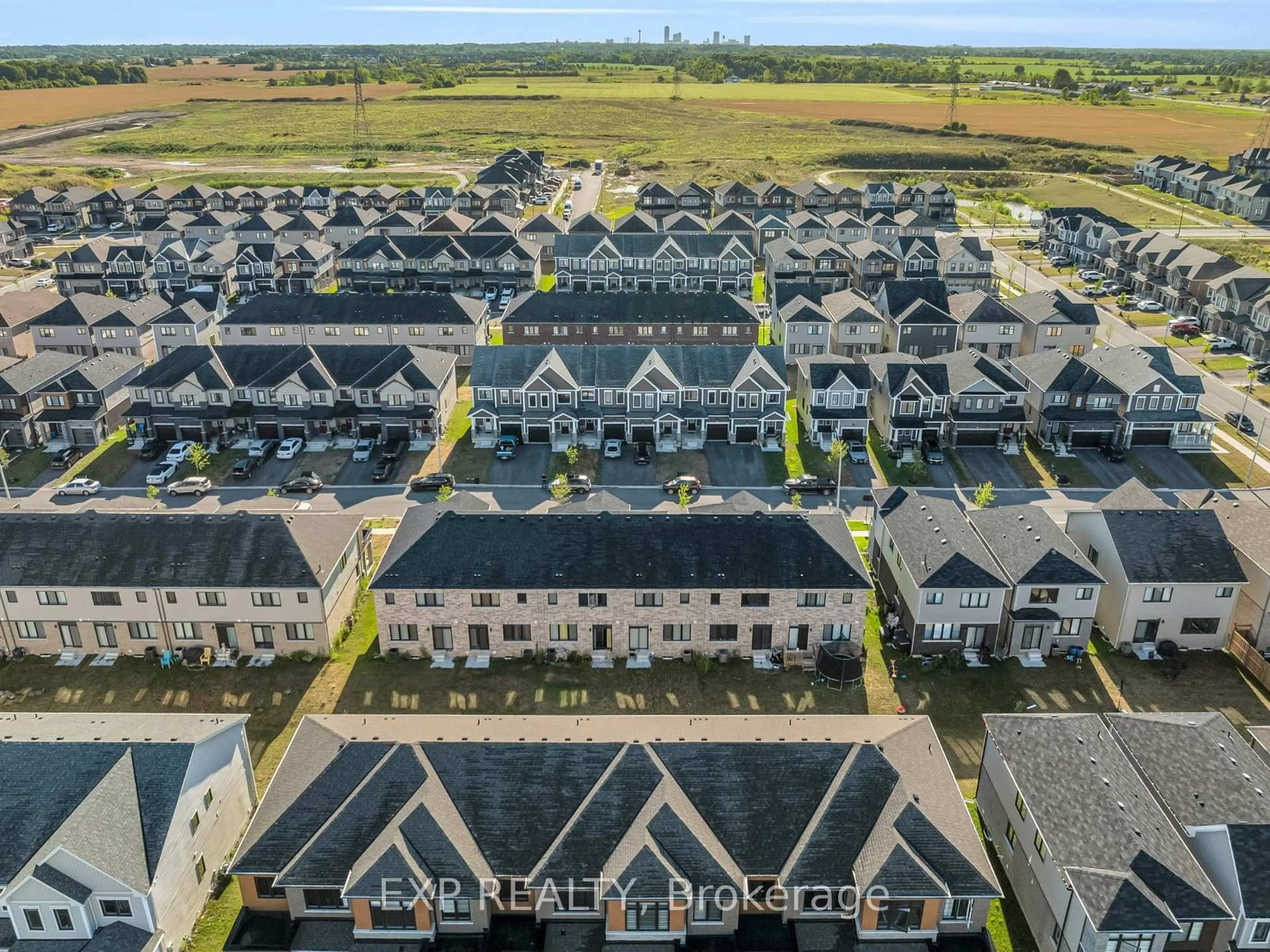 A pic from outside/outdoor area/front of a property/back of a property/a pic from drone, street for 41 Ever Sweet Way, Thorold Ontario L2V 0K9
